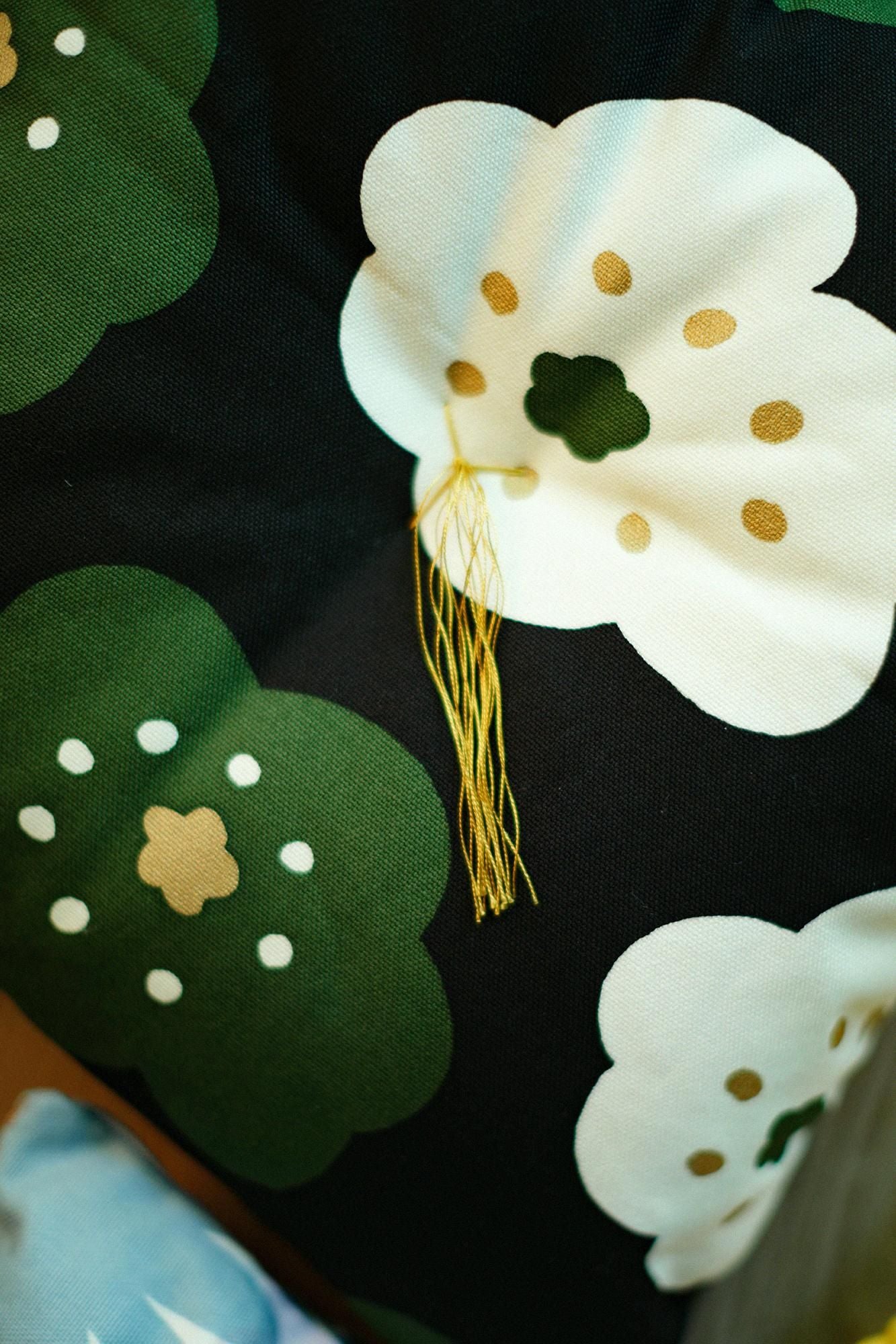 Coussin sou ・ sou kyoto (toile n ° 8) / sourire petite couleur plume mouillée (couleur nutar) [※ livraison d'environ 3 semaines]