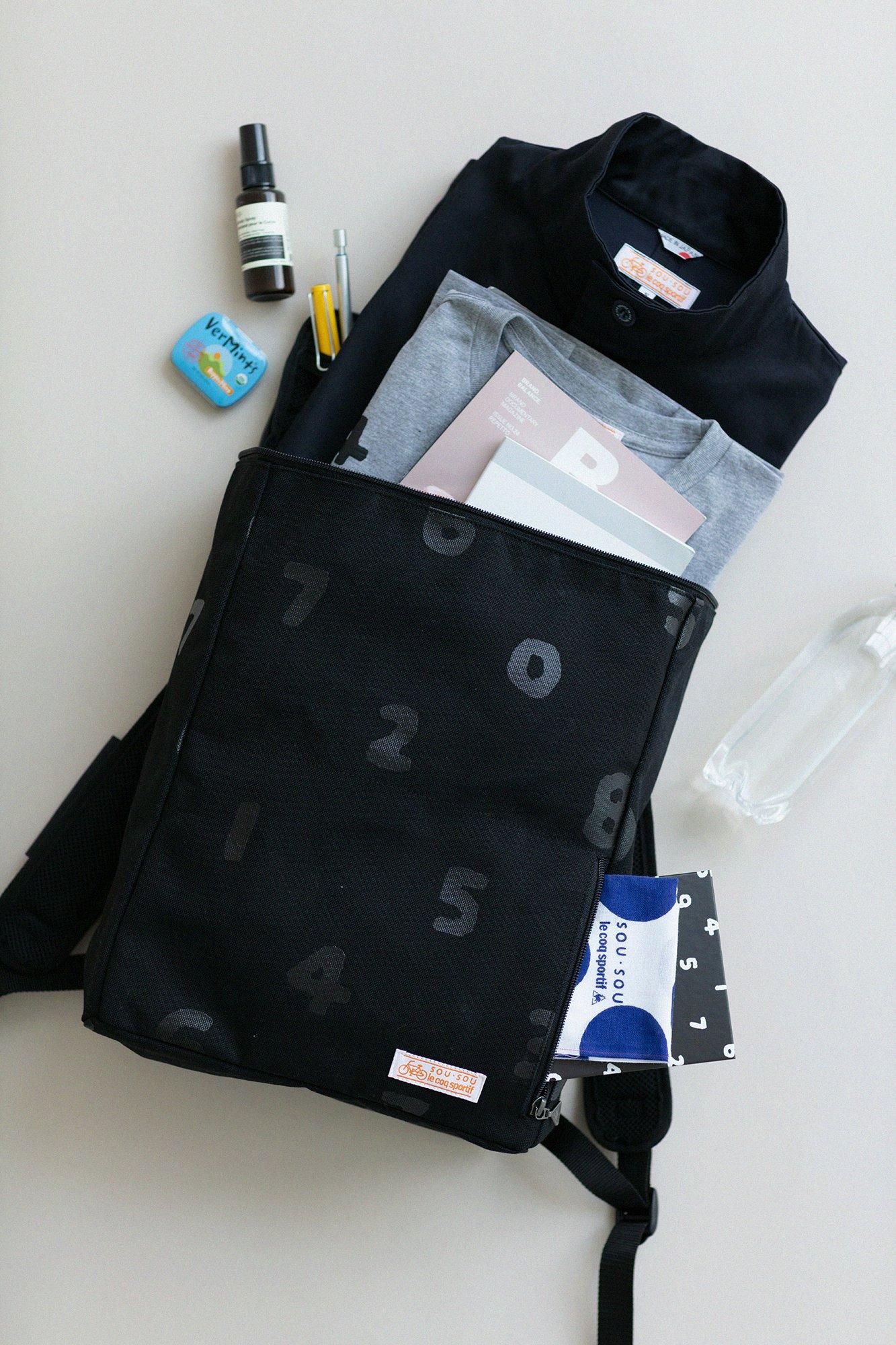 BOXバックパック／SO-SU-U 濡羽色（ぬればいろ）×濡羽色（ぬればいろ）