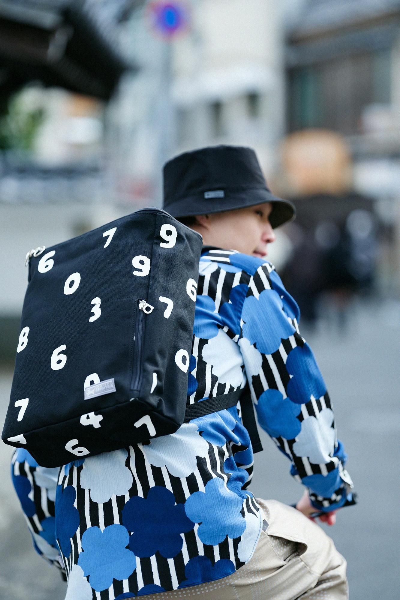 BOX Backpack / SO-SU-U Black× White