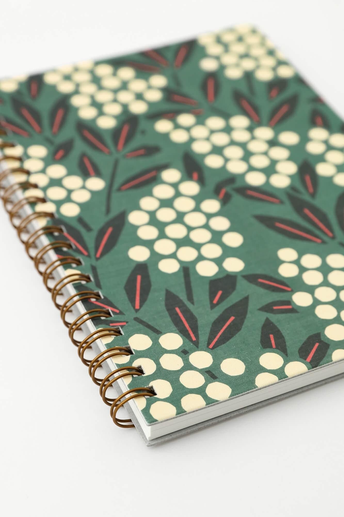 SOU・SOU×誠品書店 B6 線圈筆記本 / 南天竹 山