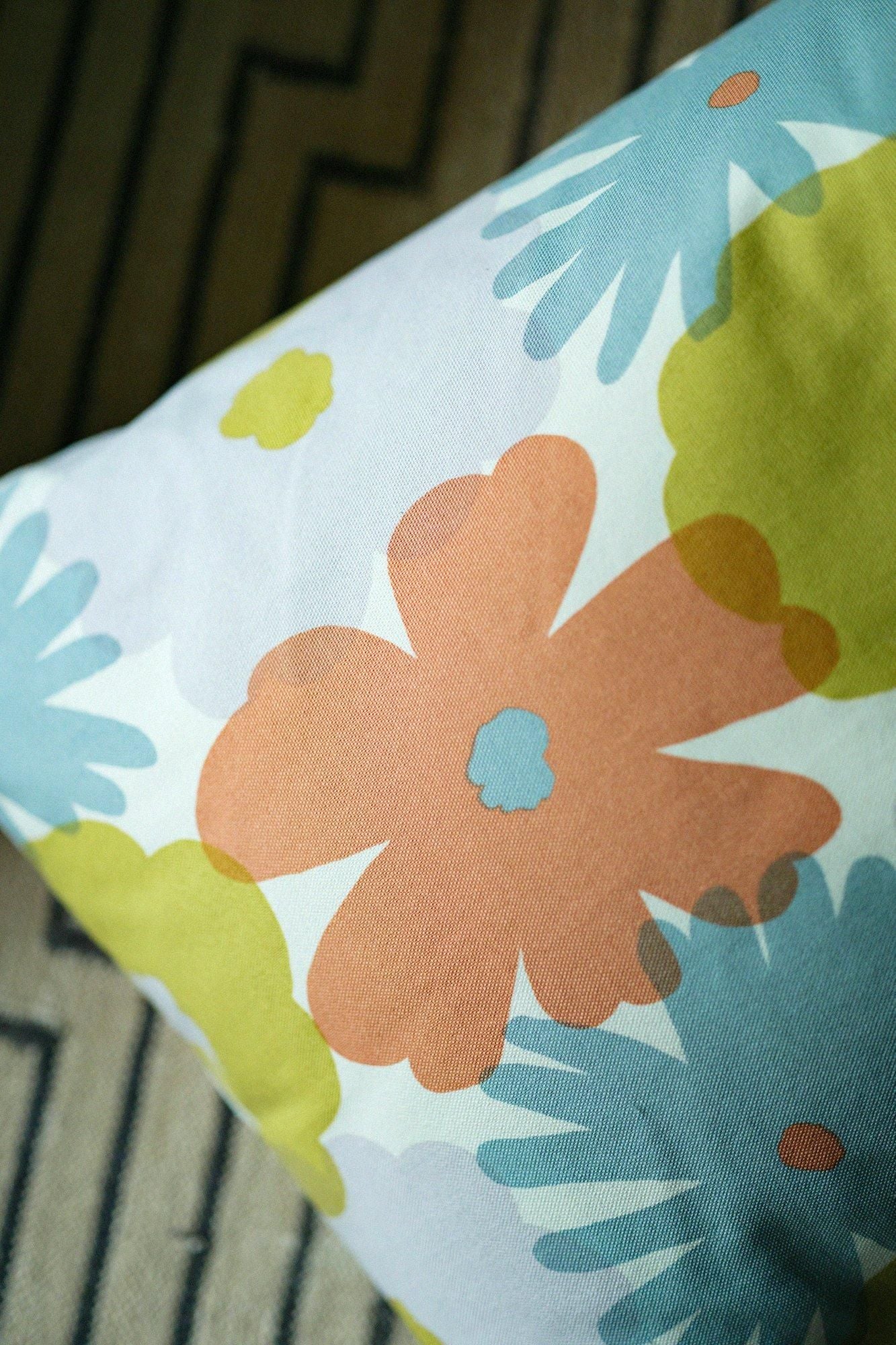 クッション座椅子／おおらかとりどり 中 小春（こはる）【※お届けに約3週間】