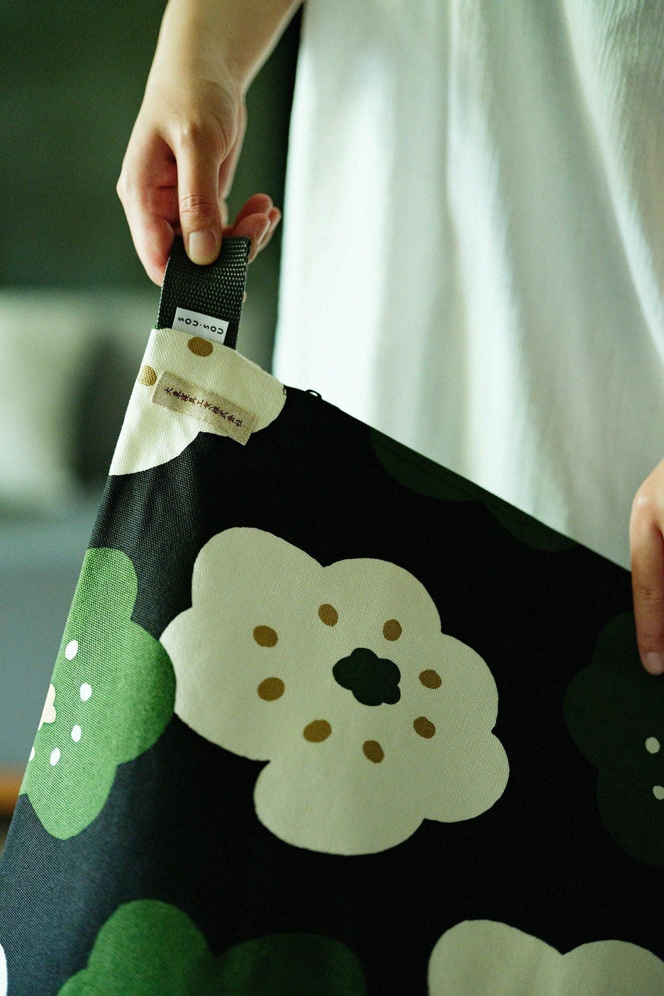 クッション座椅子／ほほえみ 小 濡羽色（ぬればいろ）【※お届けに約3週間】