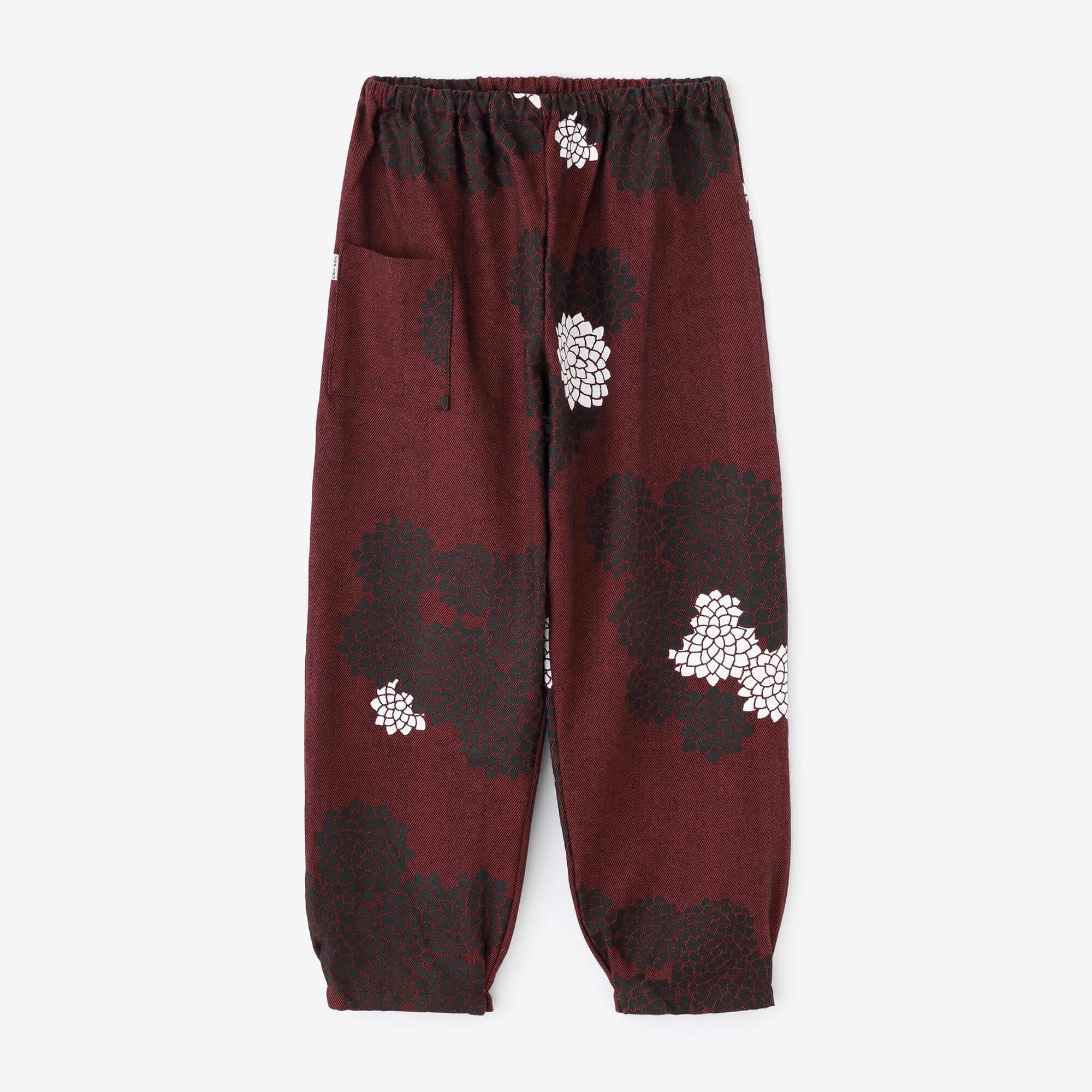 棉布亚麻，雪松斜纹编织，褶皱，monpe，chrysanthemum在云层中，柔软的颜色