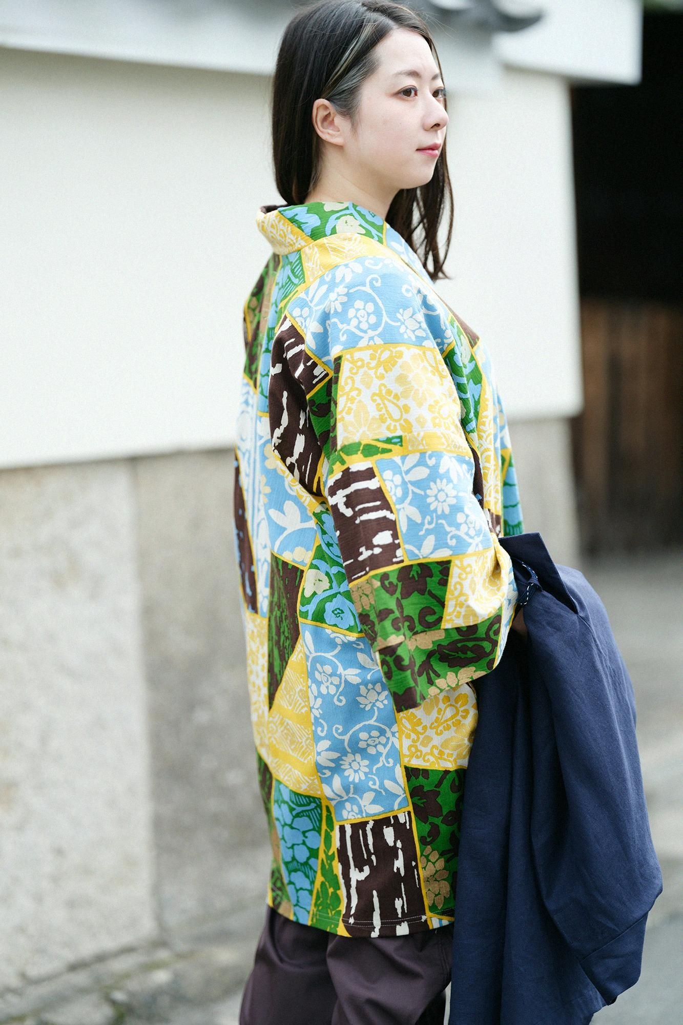 高島縮 20/20 長風靡（ながふうび）／金銀襴緞子等縫合せ（きん