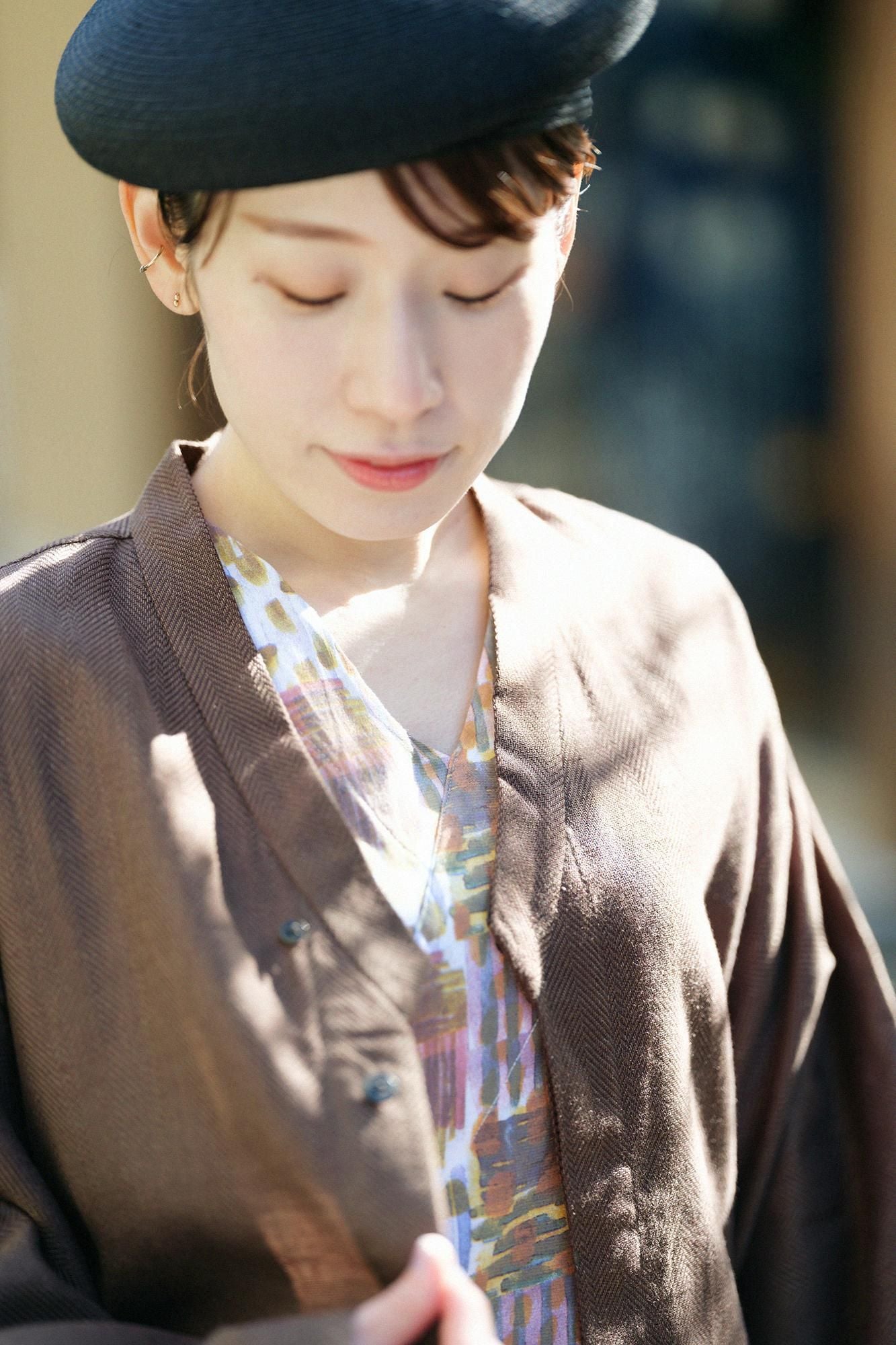 未拧紧的衣领，3/4长/kagero