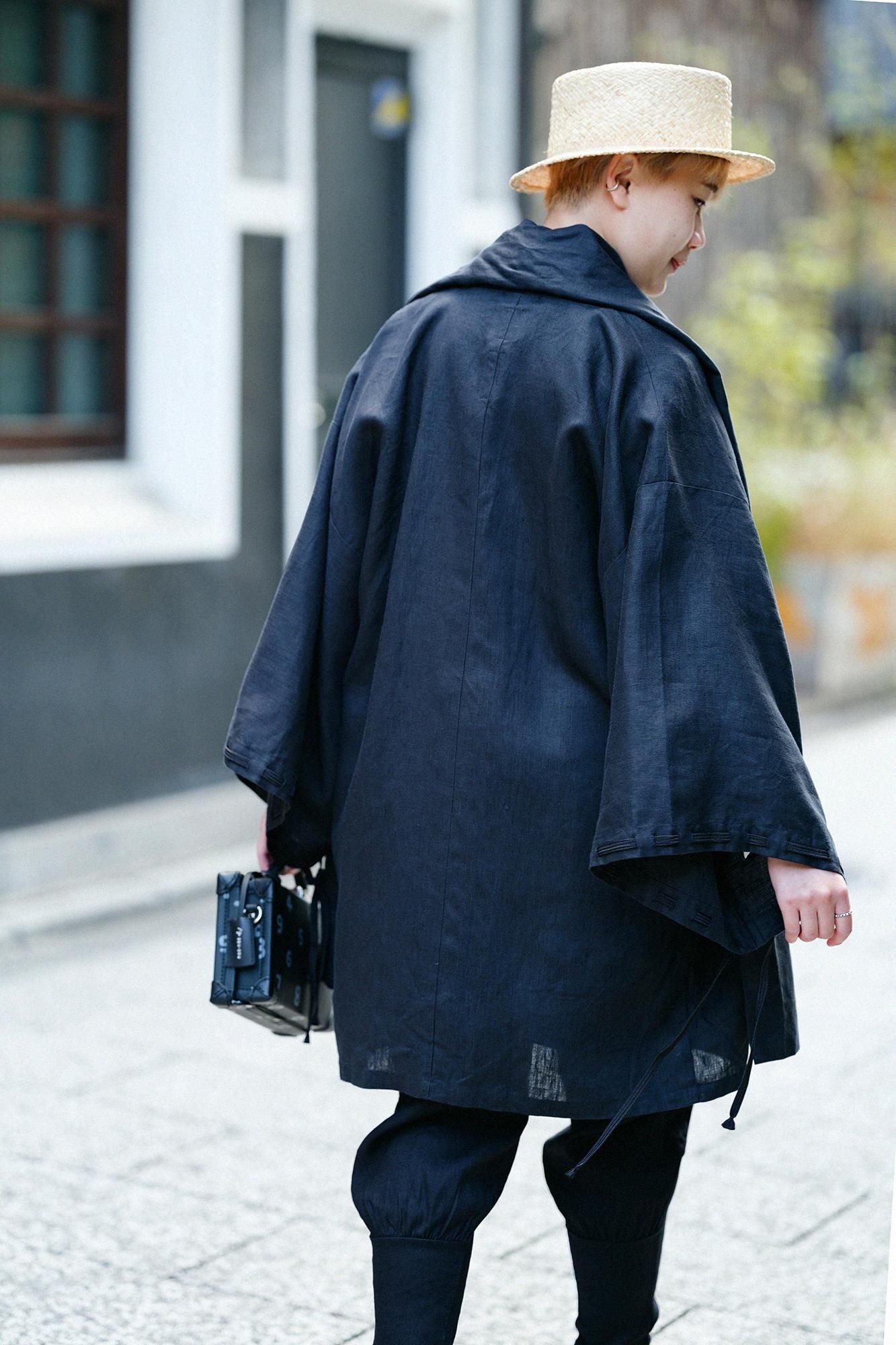 麻 宮中袖（きゅうちゅうそで） 間（けん） 単（ひとえ）／濡羽色（ぬれ