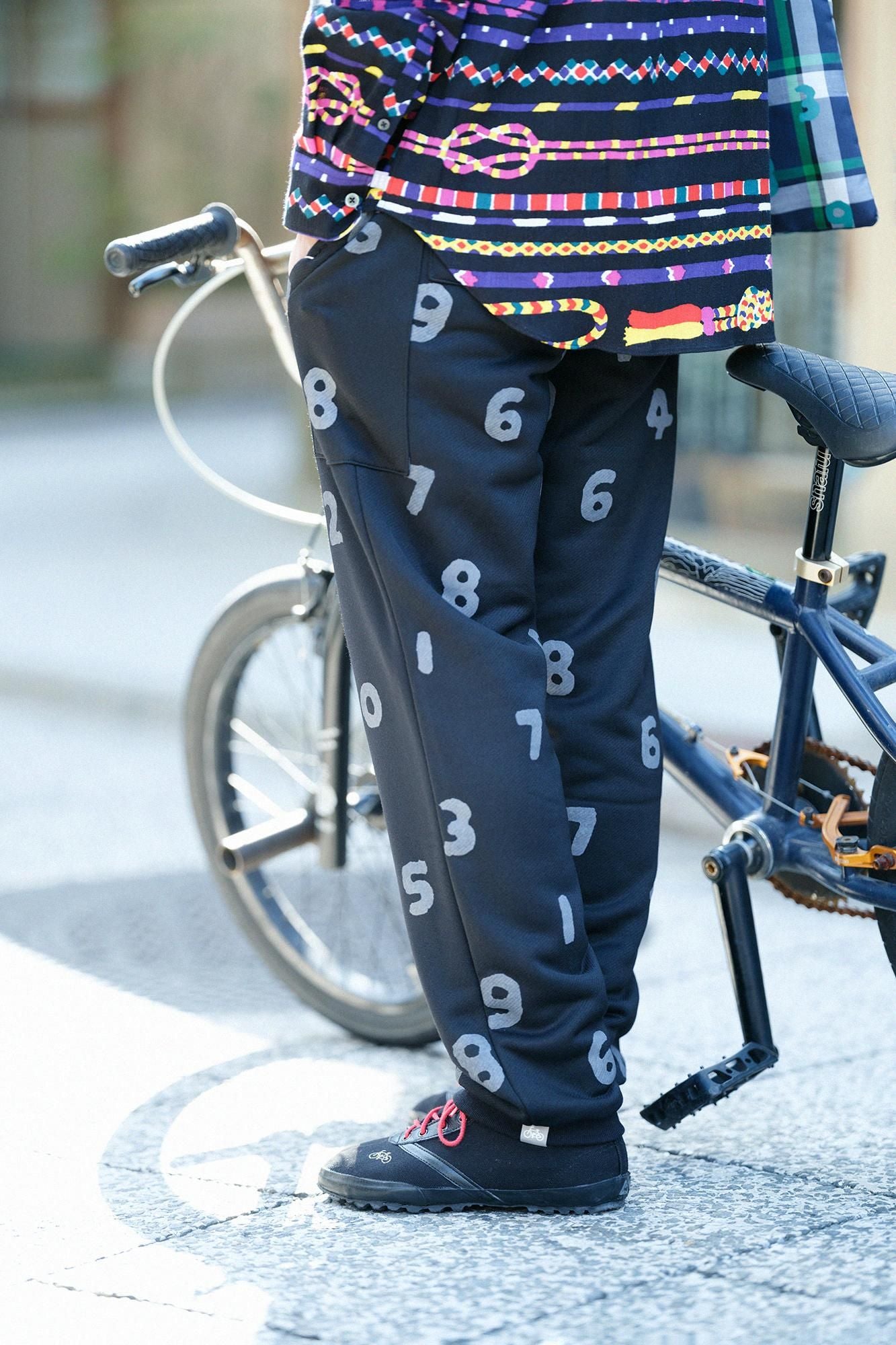 內抓毛BIKE長褲/ SO-SU-U十數黑色