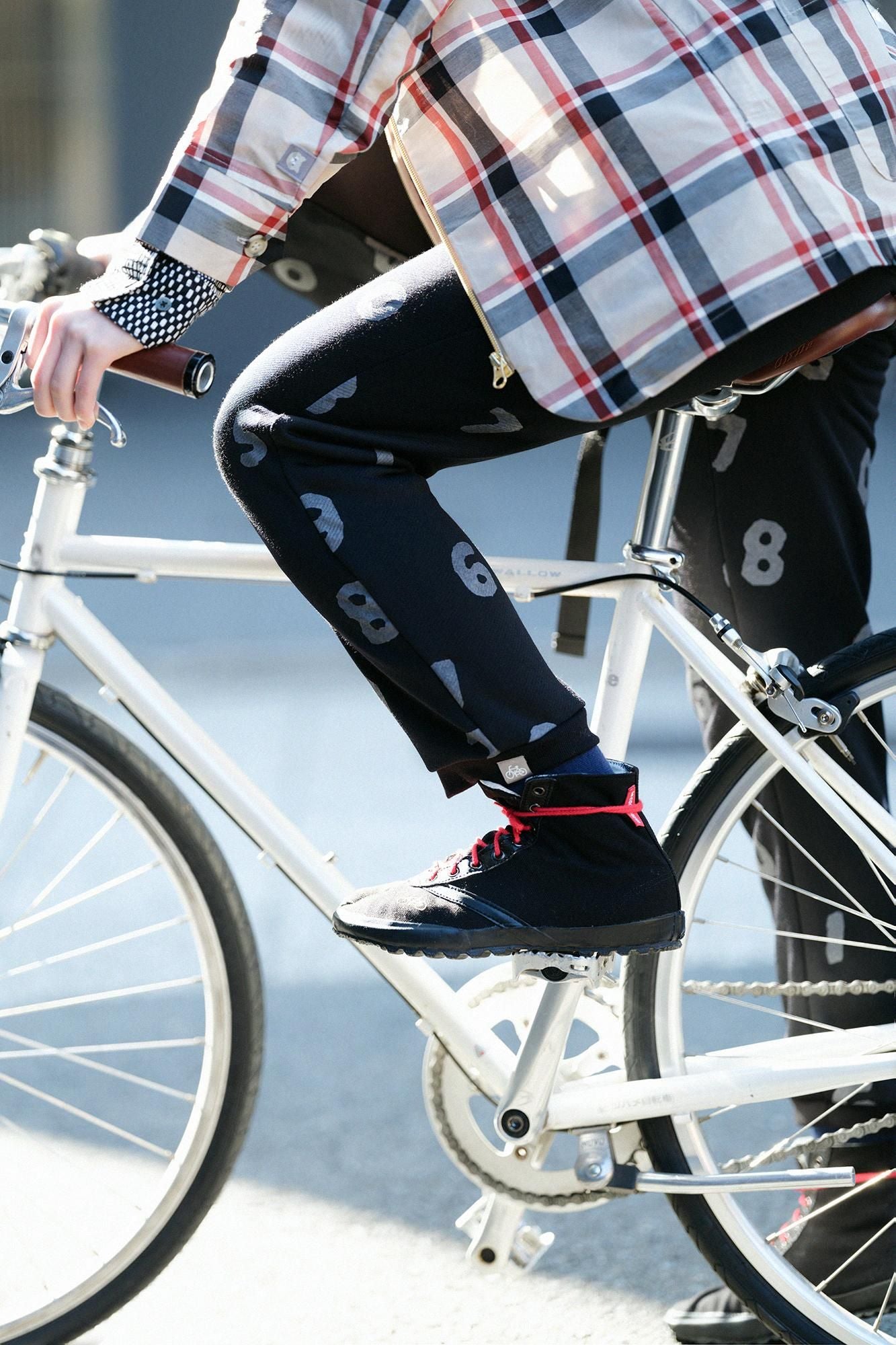 內抓毛BIKE長褲/ SO-SU-U十數黑色