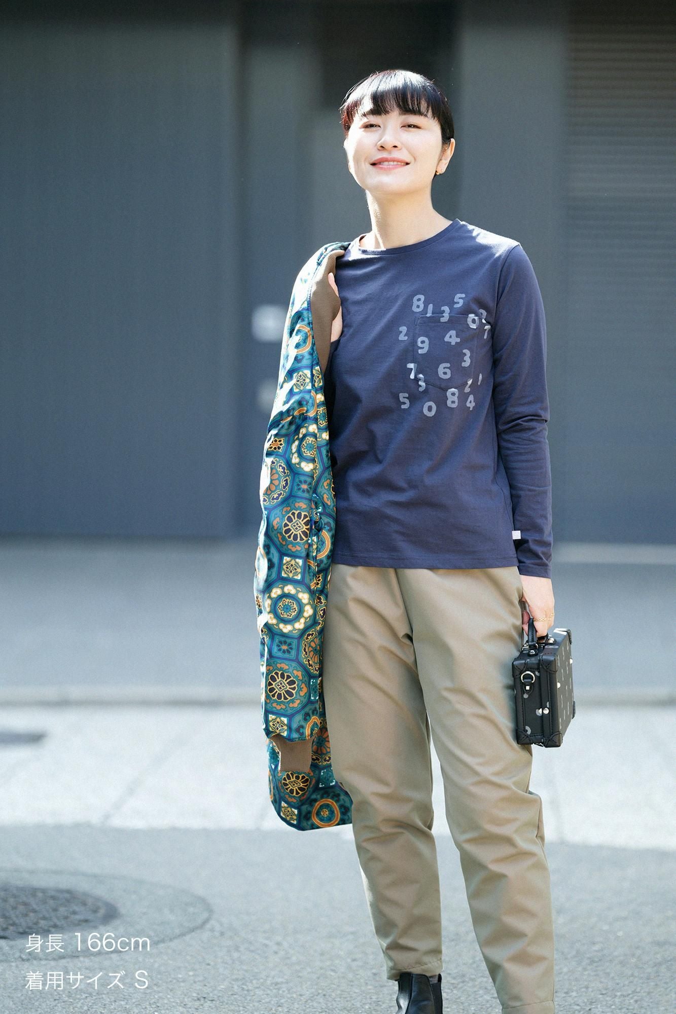 【net限定】30単 ハイゲージ天竺 長袖ポケットTシャツ／深紺（しんこん）