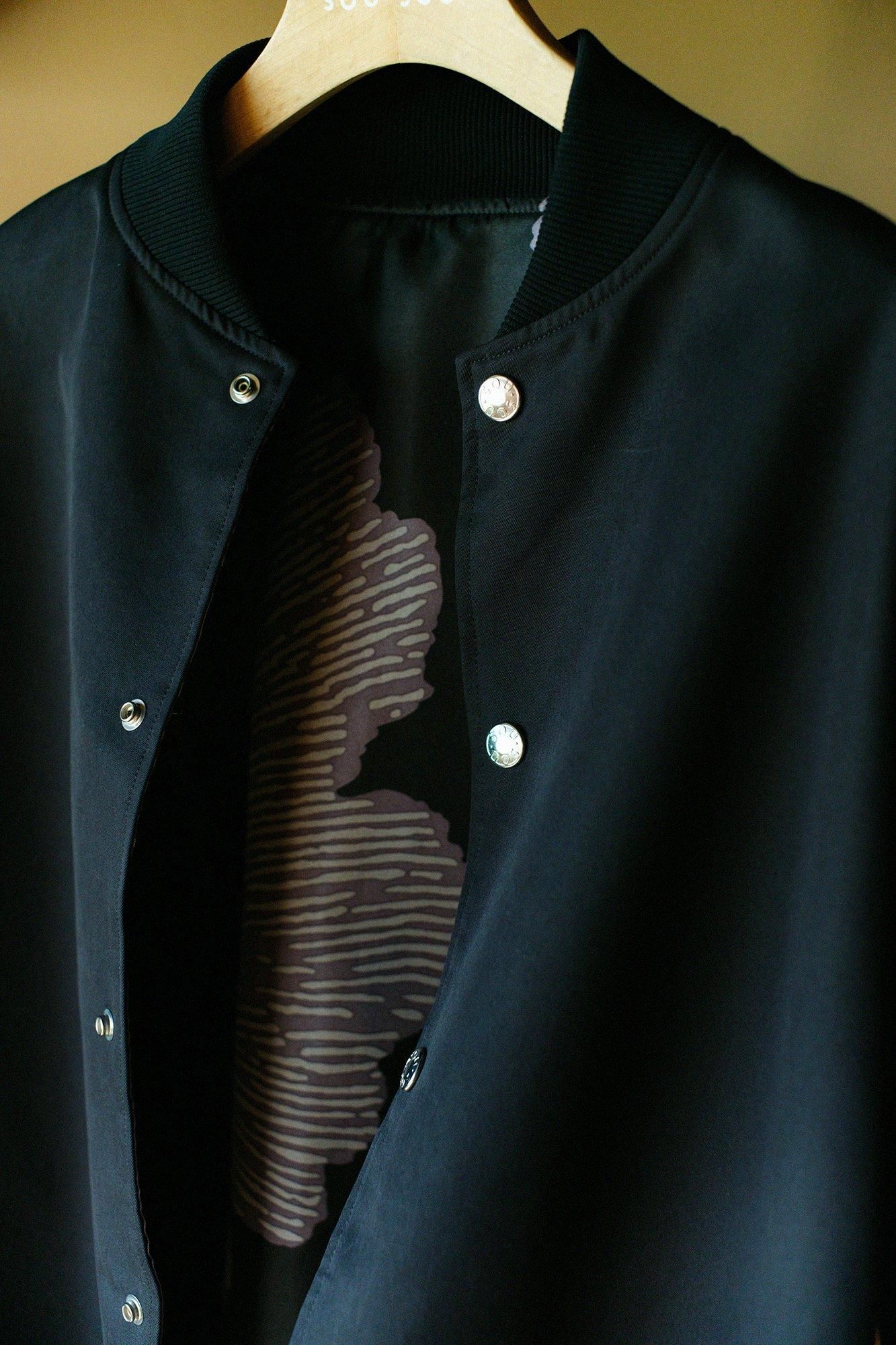 [Nur im Internet verfügbar] 60 Twin Gabardine Wendeblouson/Wet Color x Pfingstrosen