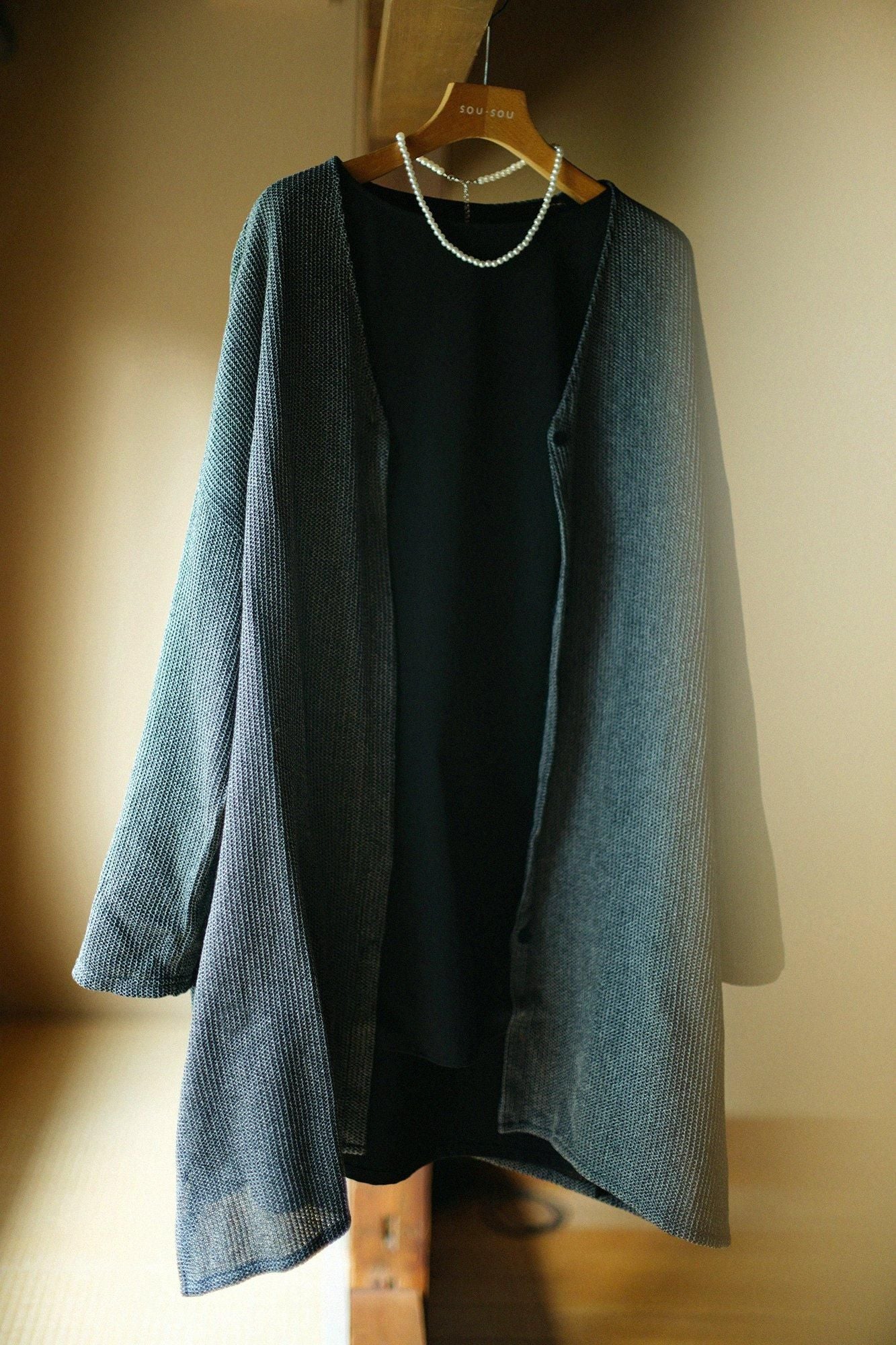 Raschel Knit V-neck Light Tunic Coat / Dark Grey