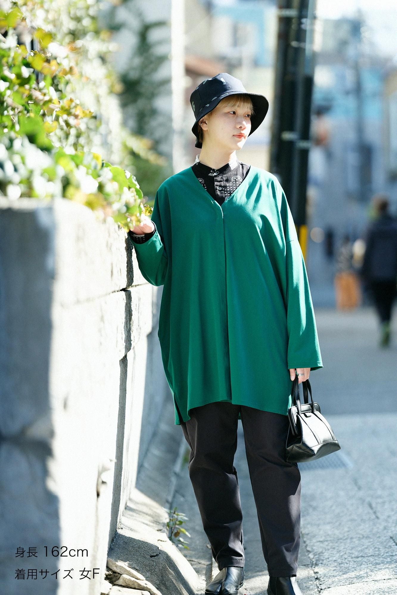 코튼 트리아세테이트 V넥 빛튜닉가디건/Tokiwa Midori (Tokiwa Midori)