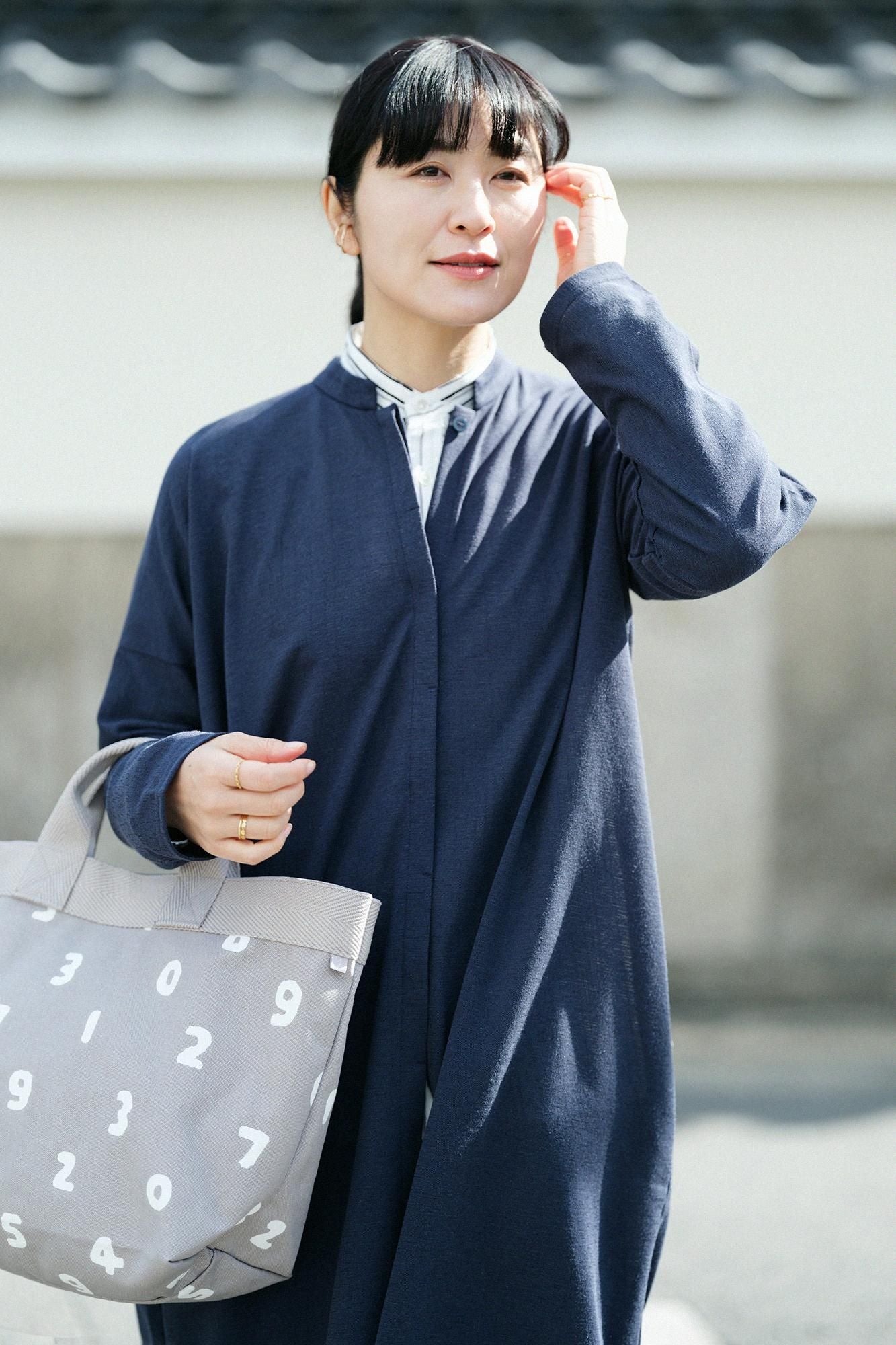 棉麻混紡RIRANCHA(R)立領輕型外套/藍黑色