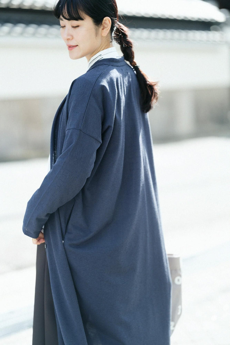 Leichter Mantel mit Stehkragen