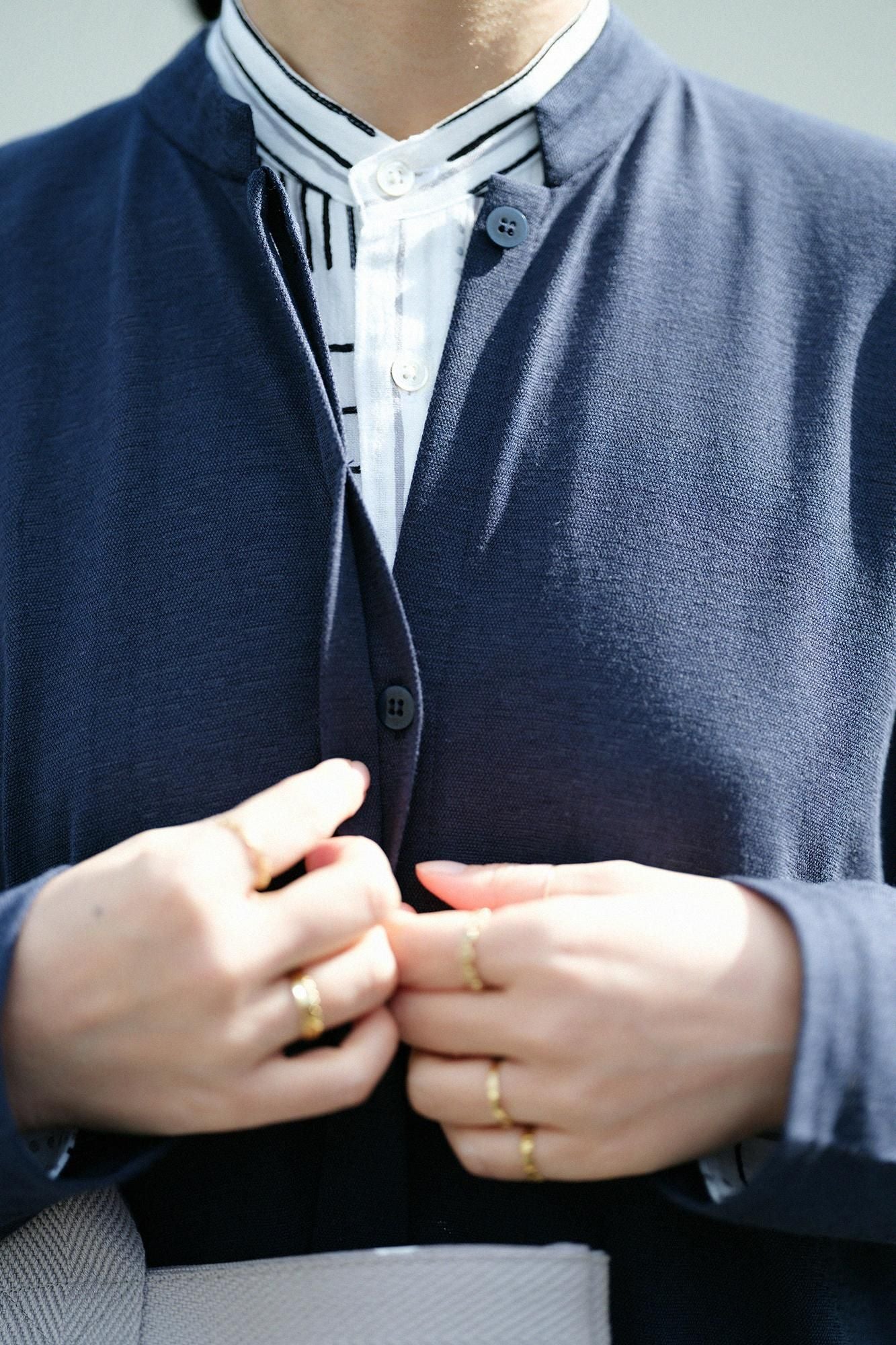 棉麻混紡RIRANCHA(R)立領輕型外套/藍黑色