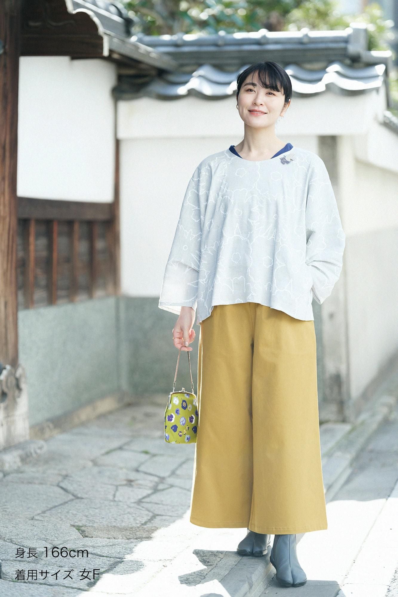 伸（しん） 綾織（あやおり） 広形もんぺ／黄枯茶（きがらちゃ）