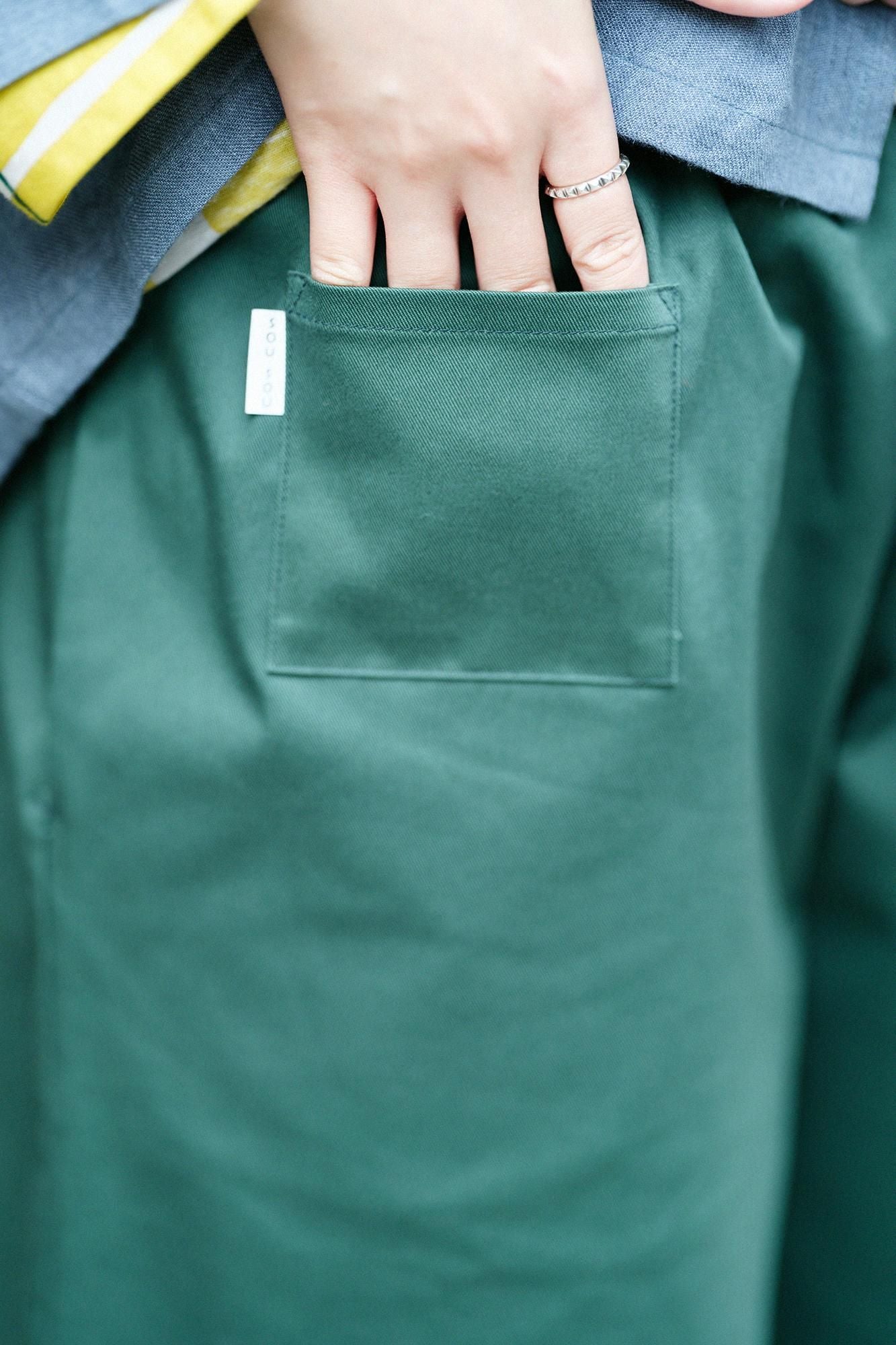 伸斜紋織 闊腿褲／深綠色