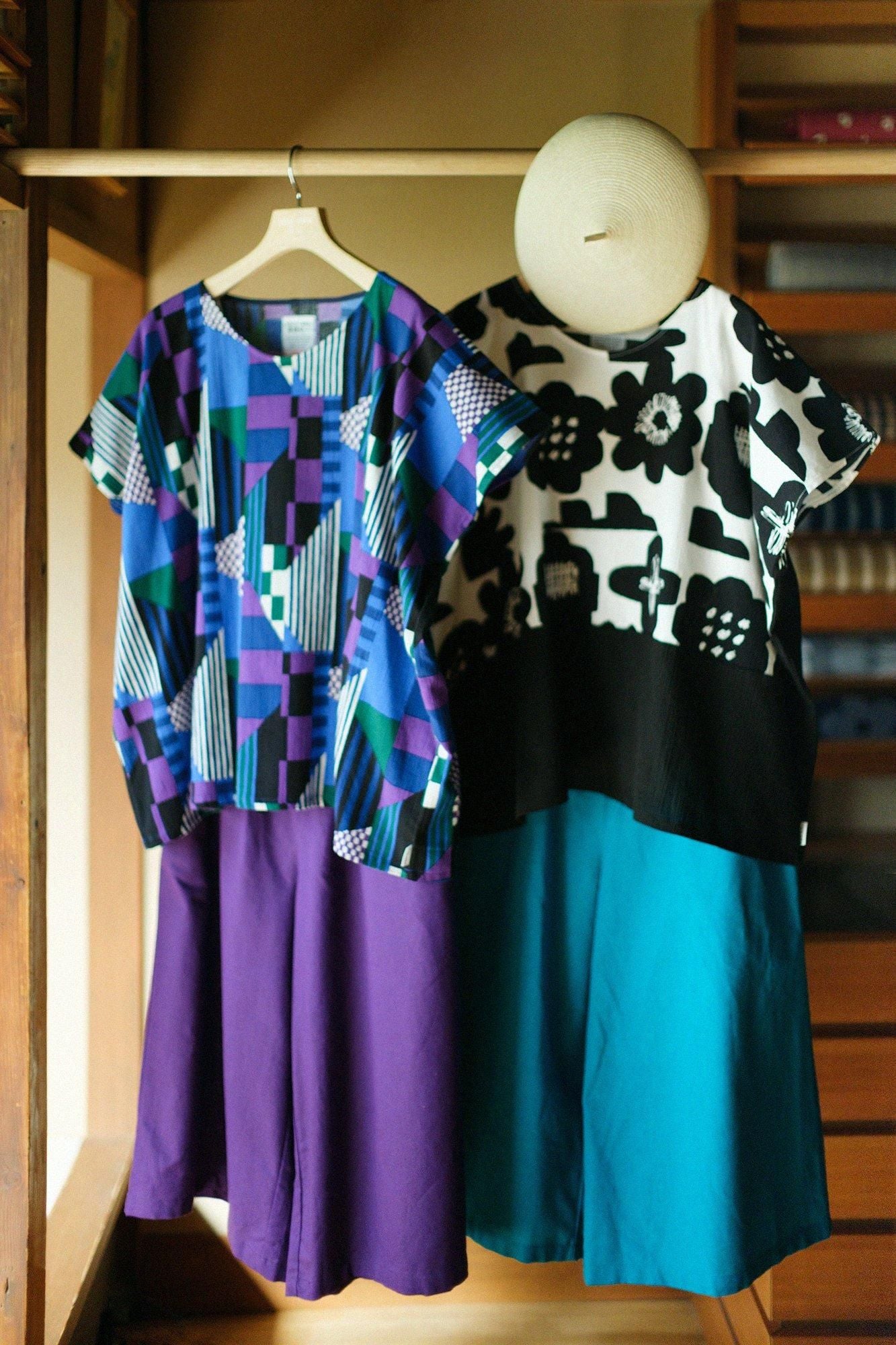 Chizimi Cotton 20/20 Square Top Bi-color Pattern on Shoulder / Imayo×B