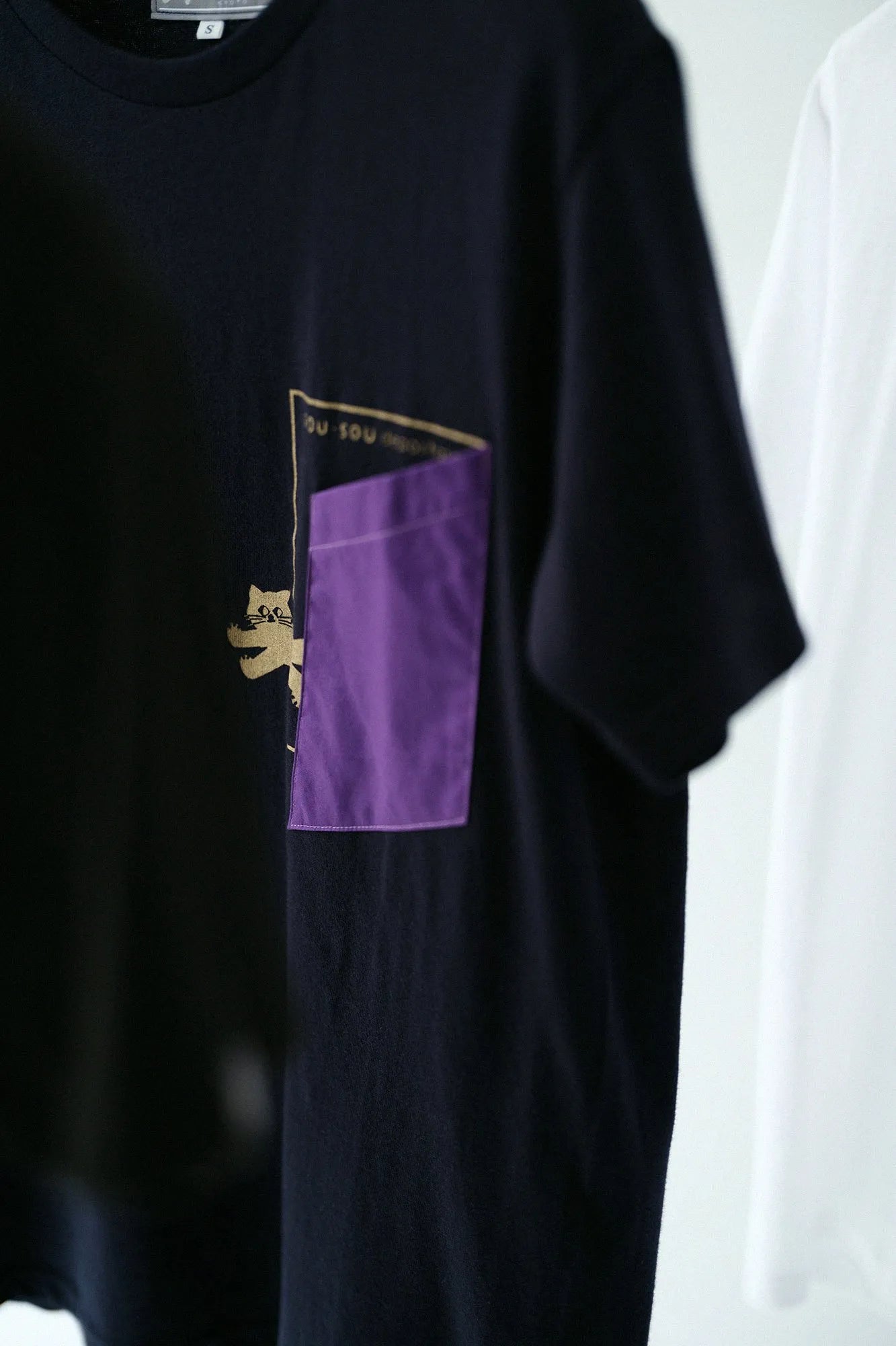 [Expédition prévue vers le 28 avril] T-shirt à manches courtes avec poche d'évasion [5.0]/Marine