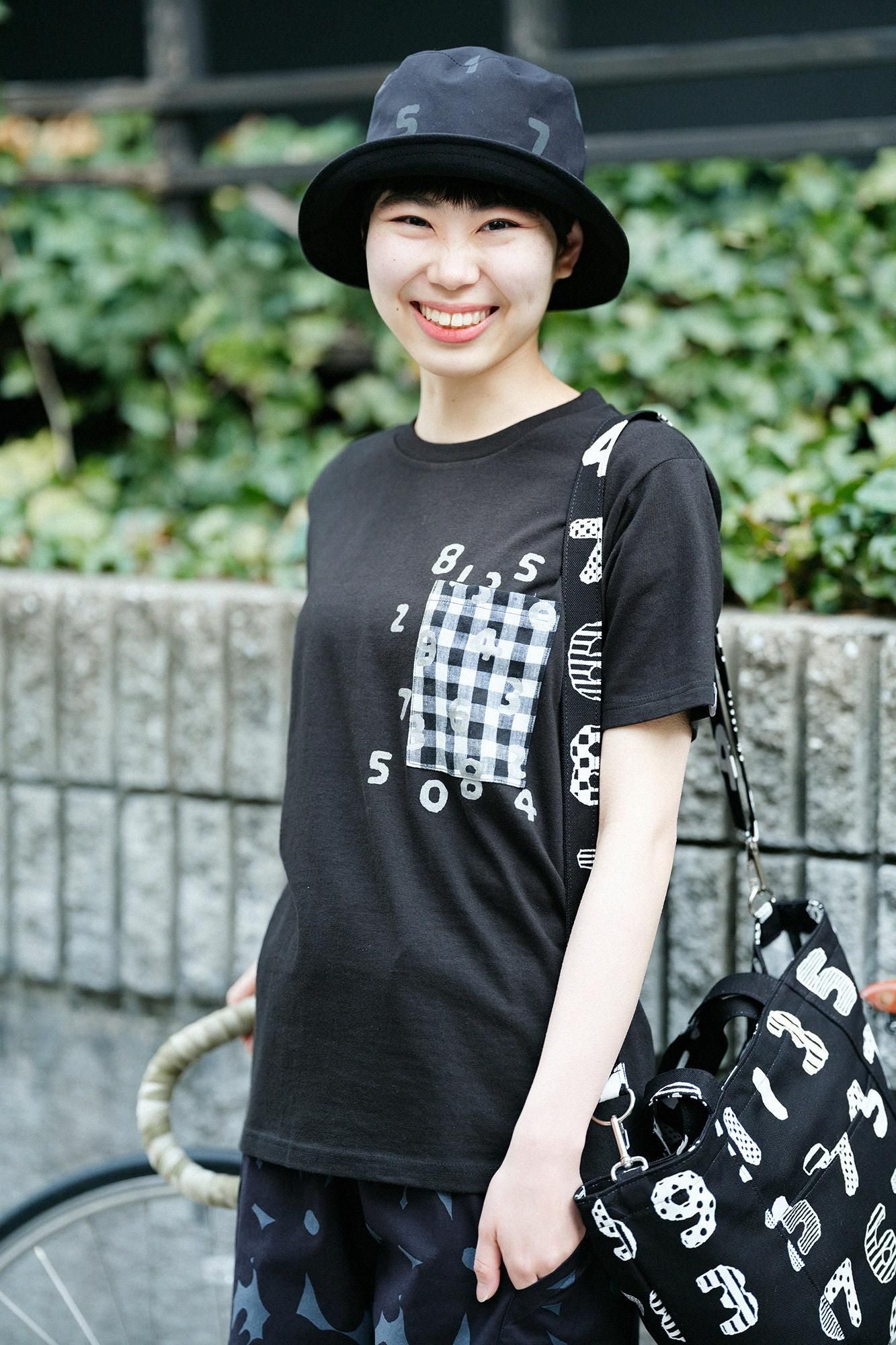 【期間限定10%OFF】短袖口袋T-shirt【5.0】／黑色× SO-SU-U十數 昆（※預計於4月29日～5月2日左右發貨）