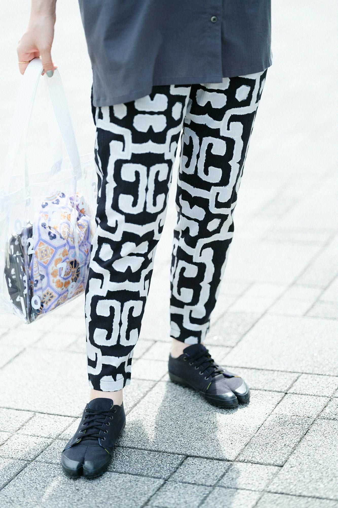 Chizimi Cotton 20/20 Easy Tapered Pants／Primitive Sculpture