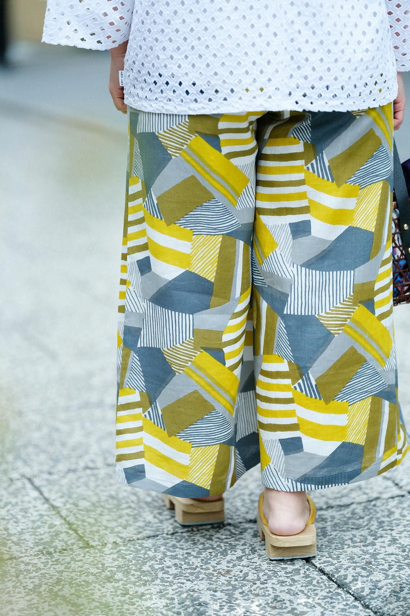 麻 広形（ひろなり）もんぺ／つぎはぎ細工（ざいく）