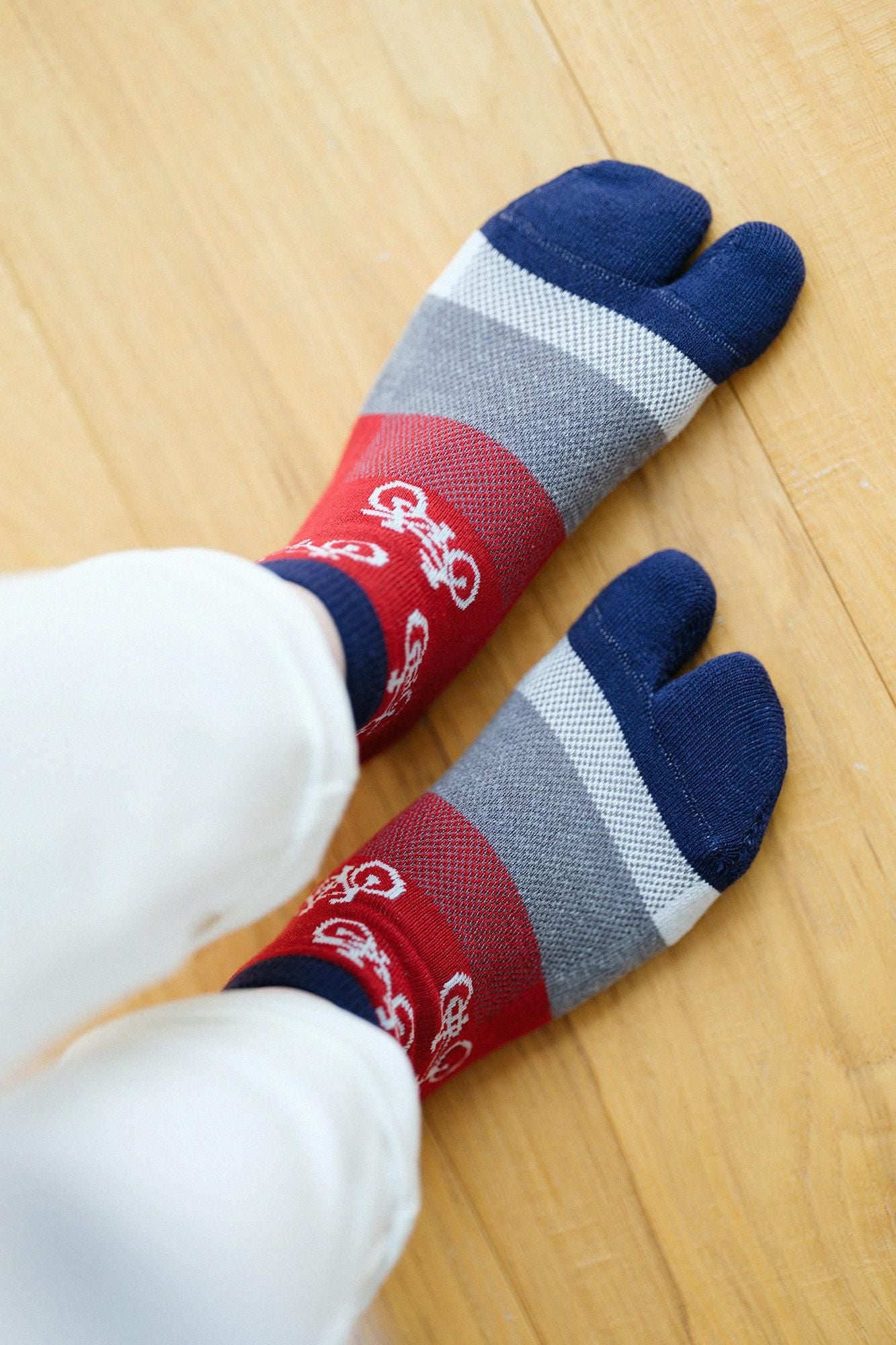 毛巾質地網布分趾襪（腳踝長度）／單車圖案 寶藍色