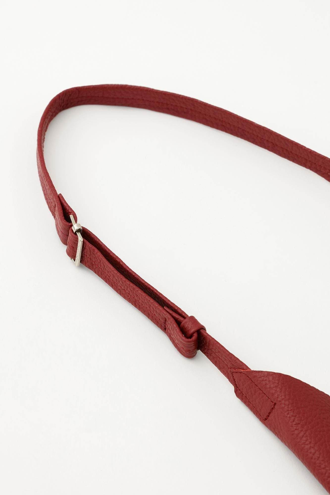 革穏（かわおだやか） 小（しょう） しぼ／臙脂色（えんじいろ）