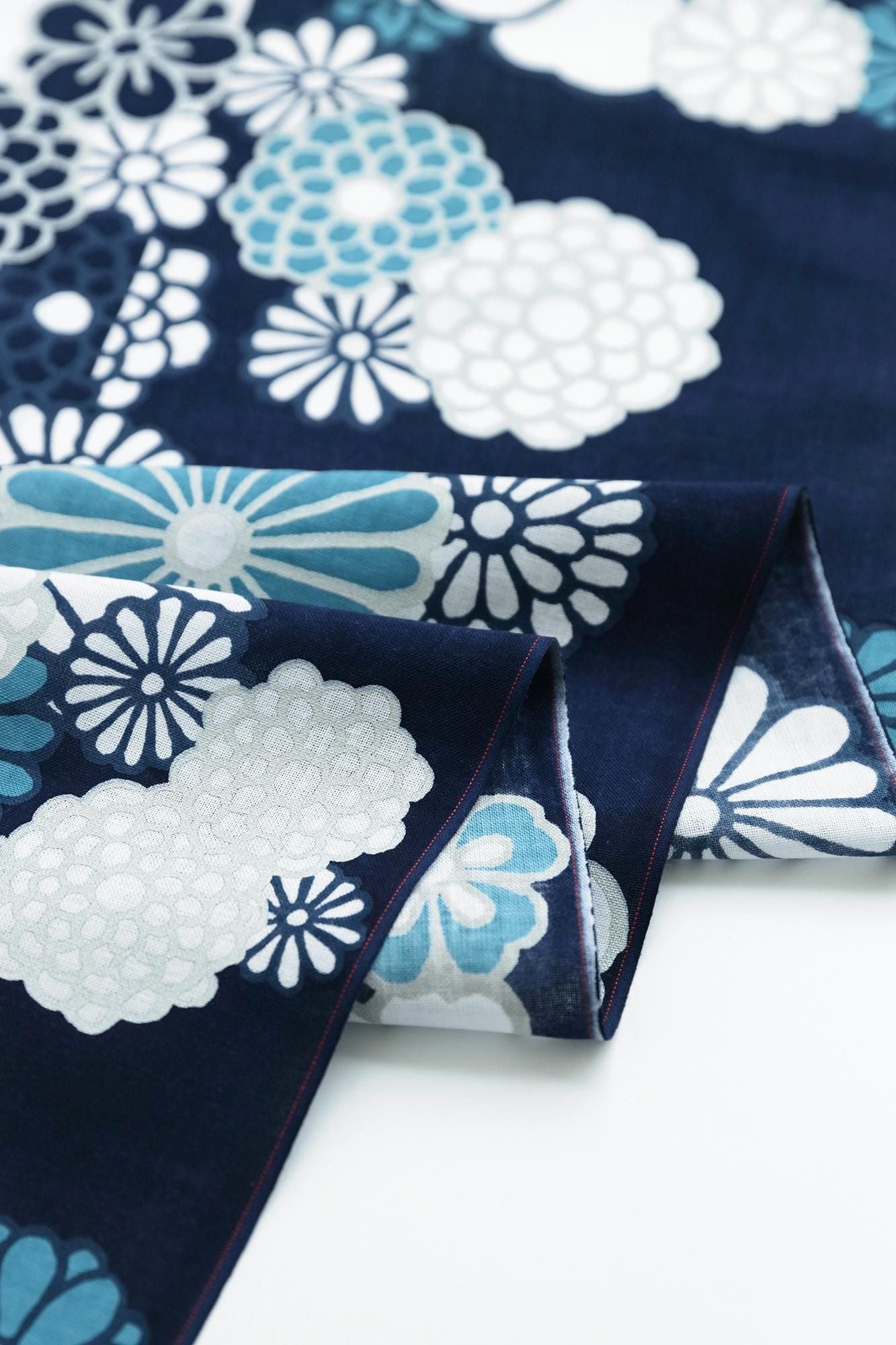 Textile  (Ise-momen cottoncotton Handkerchief）／Gold Damask（Gold Damask) Ryo <50cm>