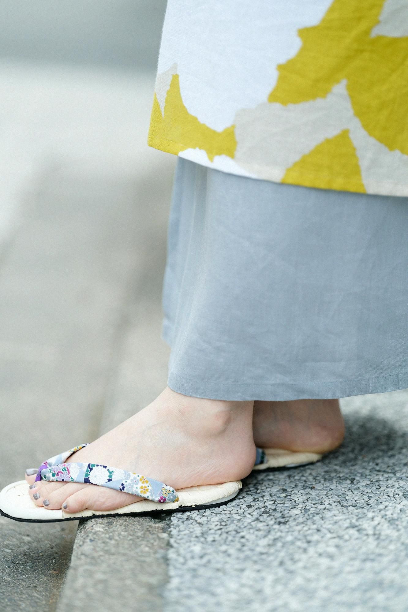 Zori Sandalen Asabura Tee Bambus/Fächer