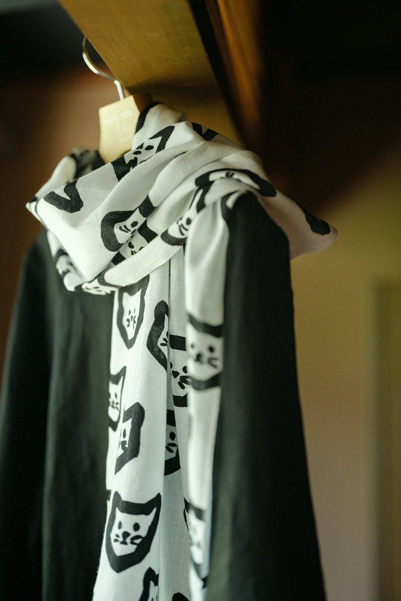 Isemomen Cotton Short Scarf / Kitten