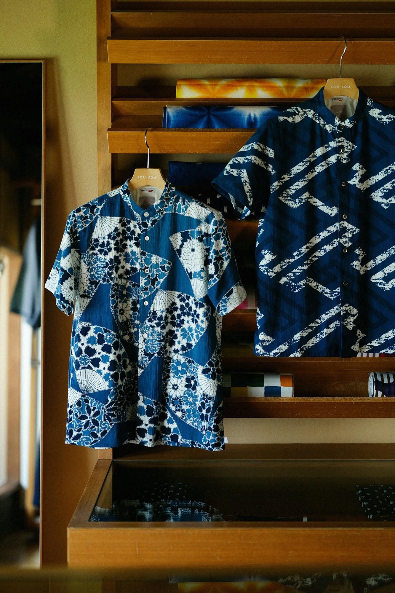 net限定】高島縮 20/20 藍捺染（あいなせん） スタンドカラー半袖