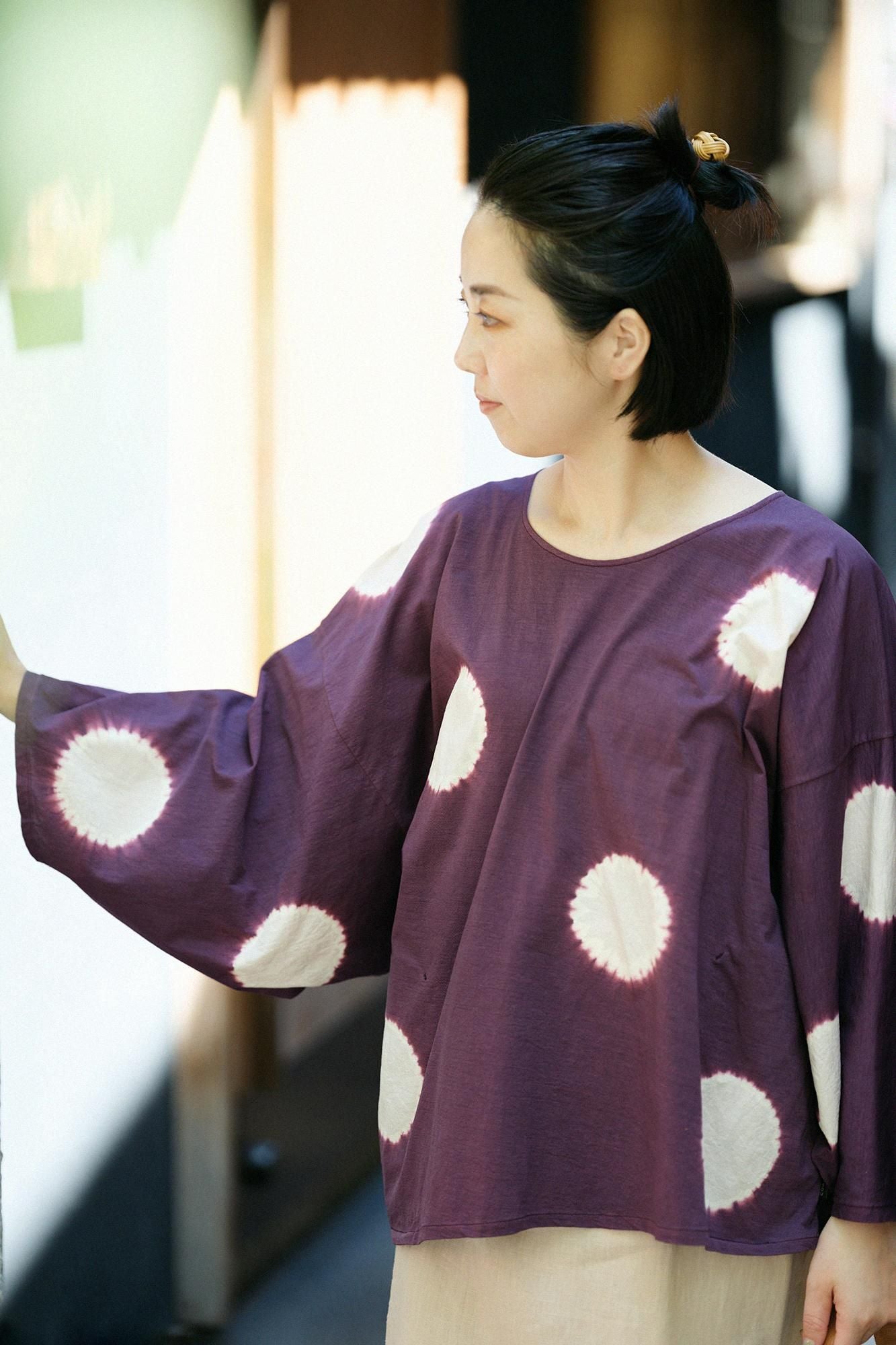 近清紮染 Kersey粗織布 圓弧袖 方形上衣／大圓點 桑紫色×淺米灰色