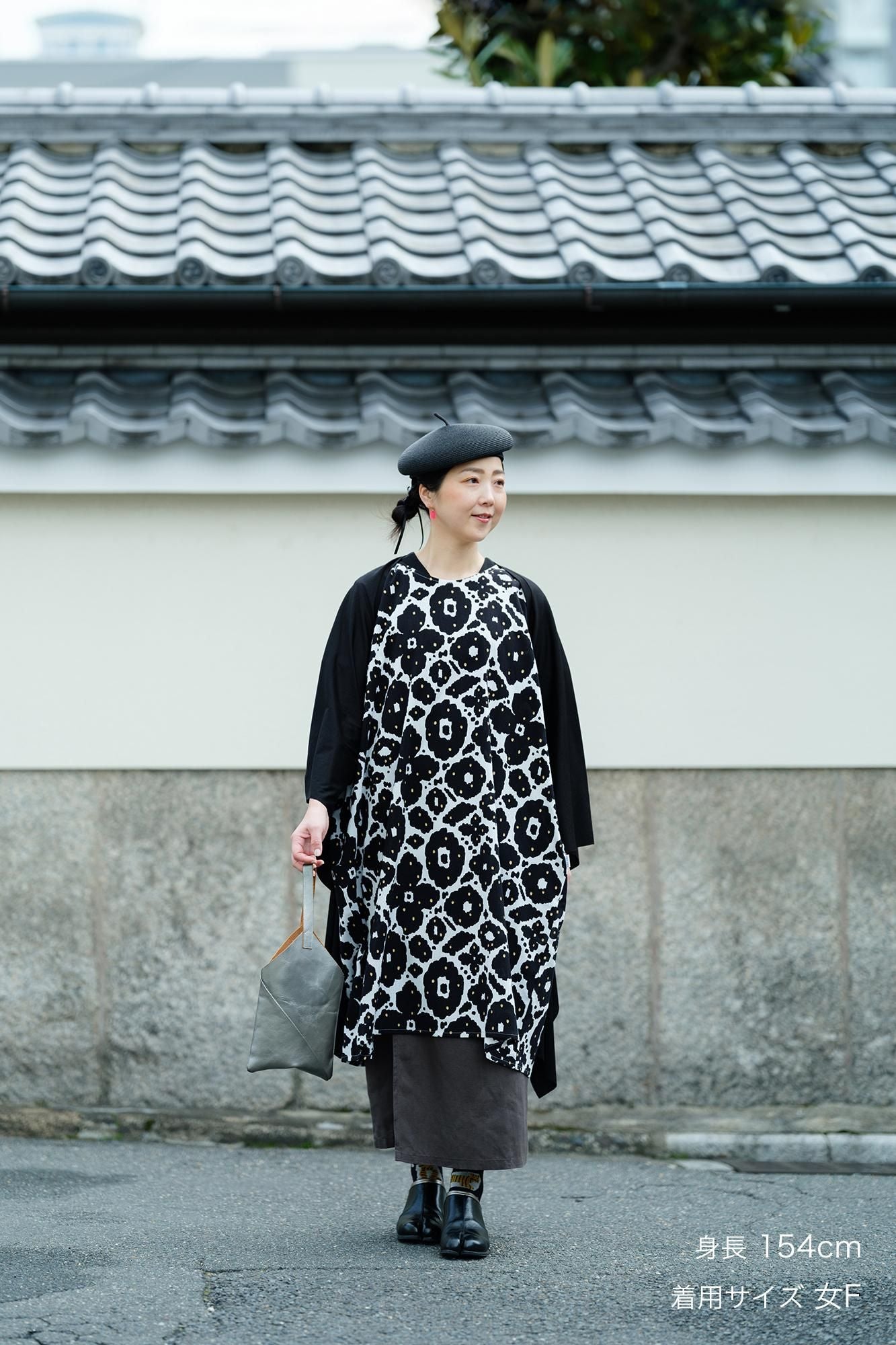 GIZA×Lyocell Plain Stitch Squirrel-like Cardigan / Black