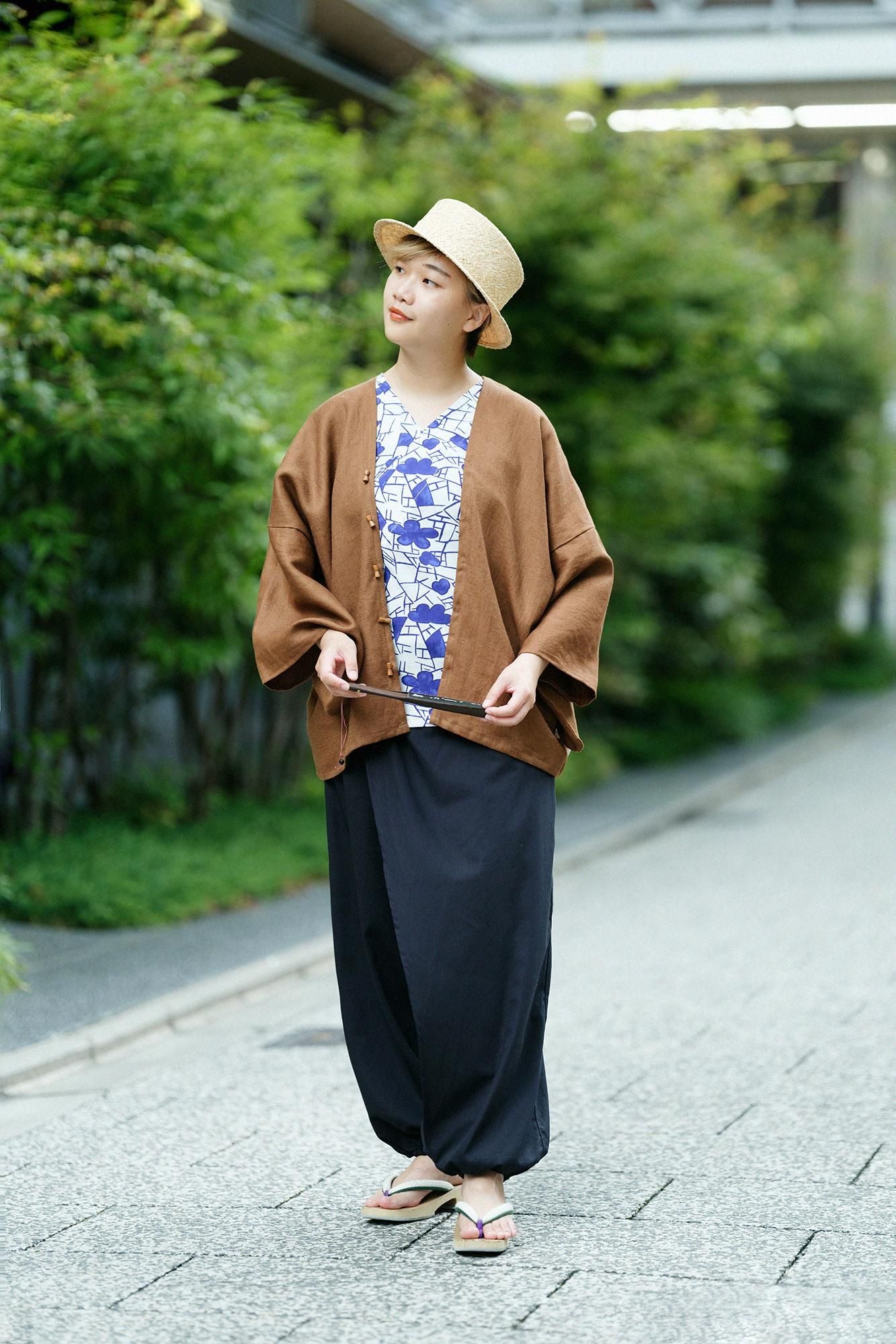 Chizimi Cotton 40/40 V-neck Shirt Elbow Length Sleeve / Underglaze cobalt blue, Plum Blossoms and Cracked-ice - recreation