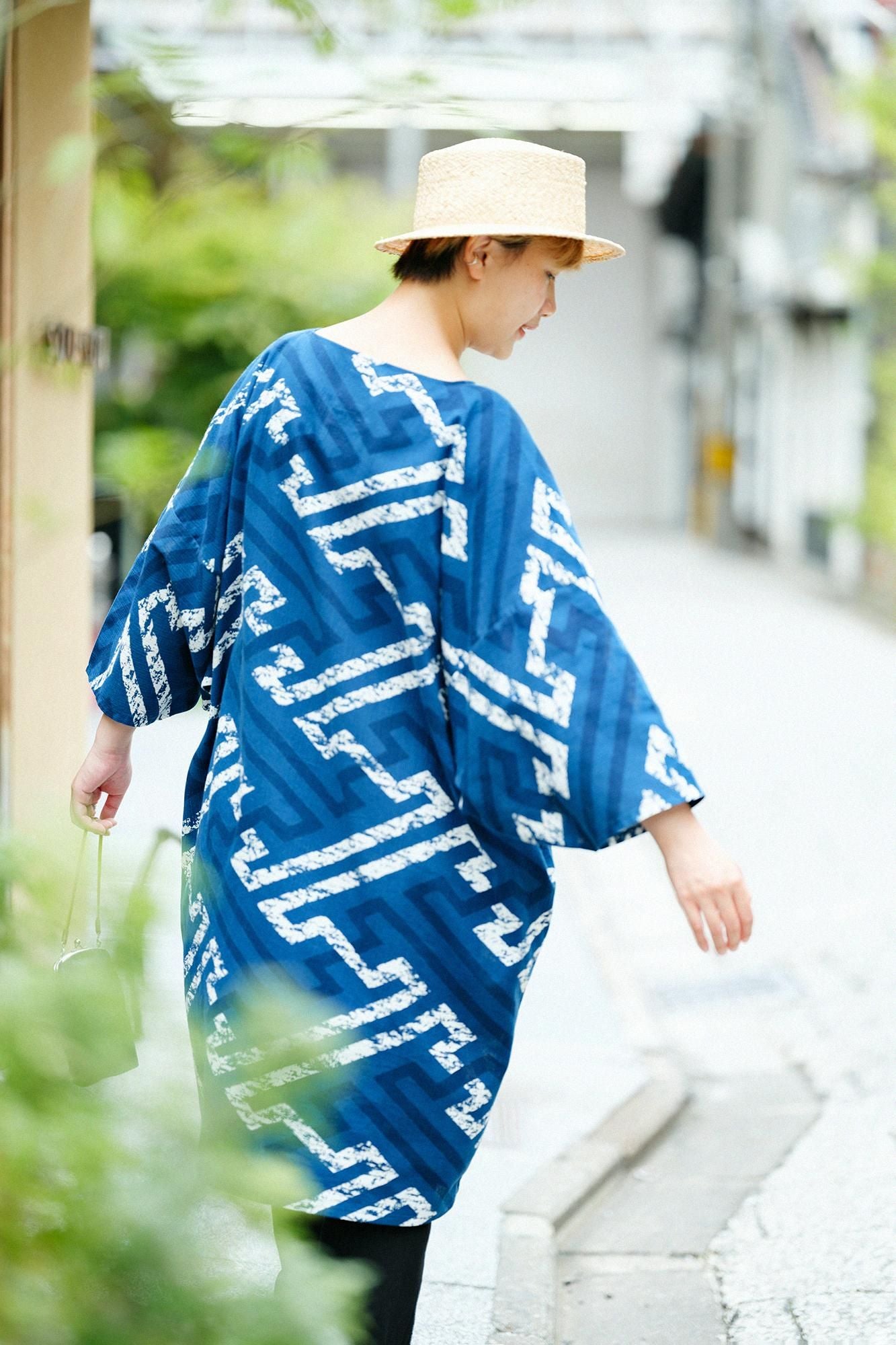 高島縮 20/20 藍捺染（あいなせん） 薙刀長方形衣（なぎなたちょうほう