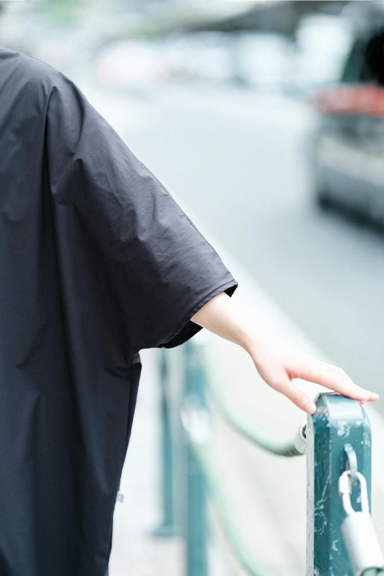 蝙蝠袖 寬版洋裝/黑色