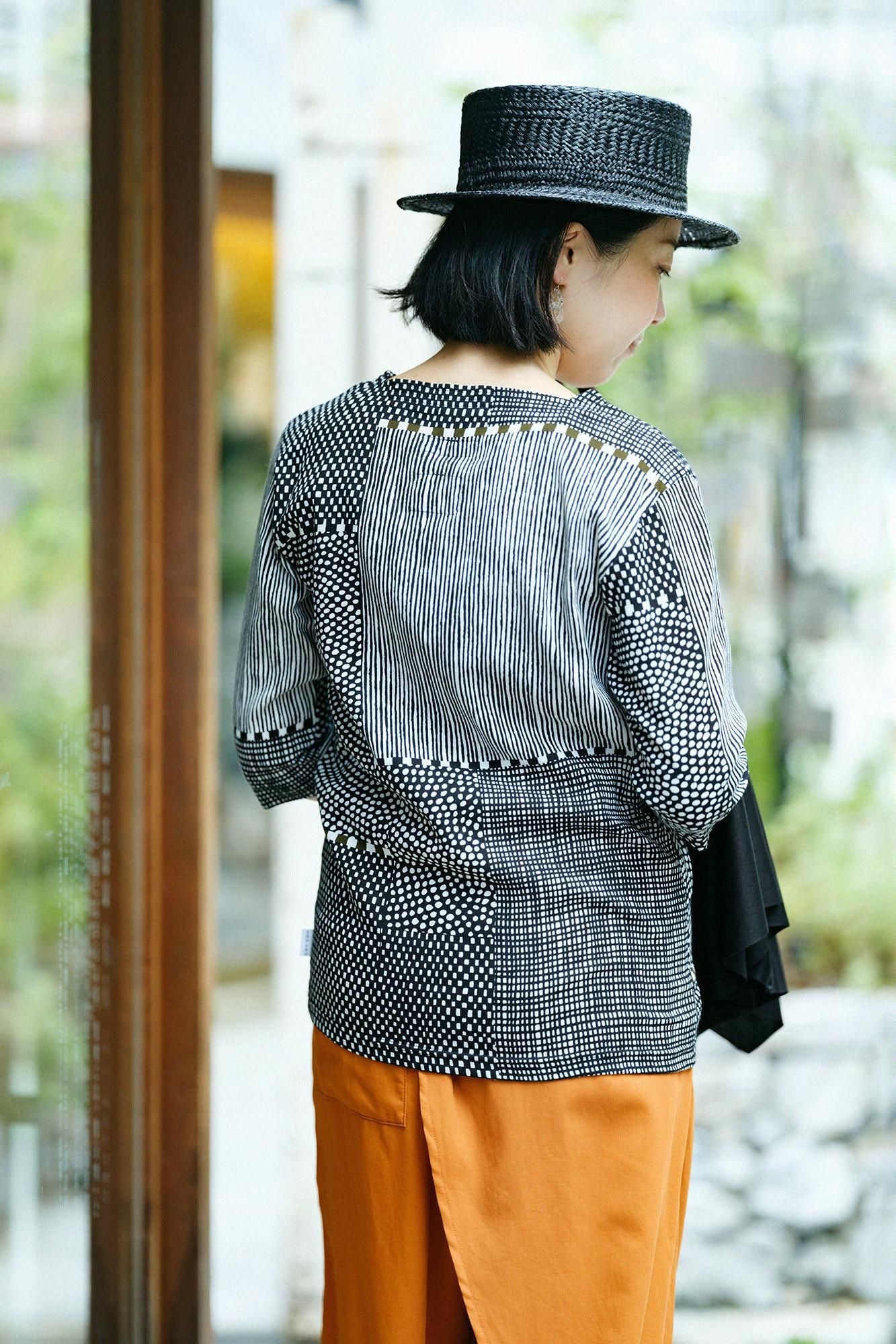 高島縮棉 40/40方領上衣六分袖/點線 墨黑色