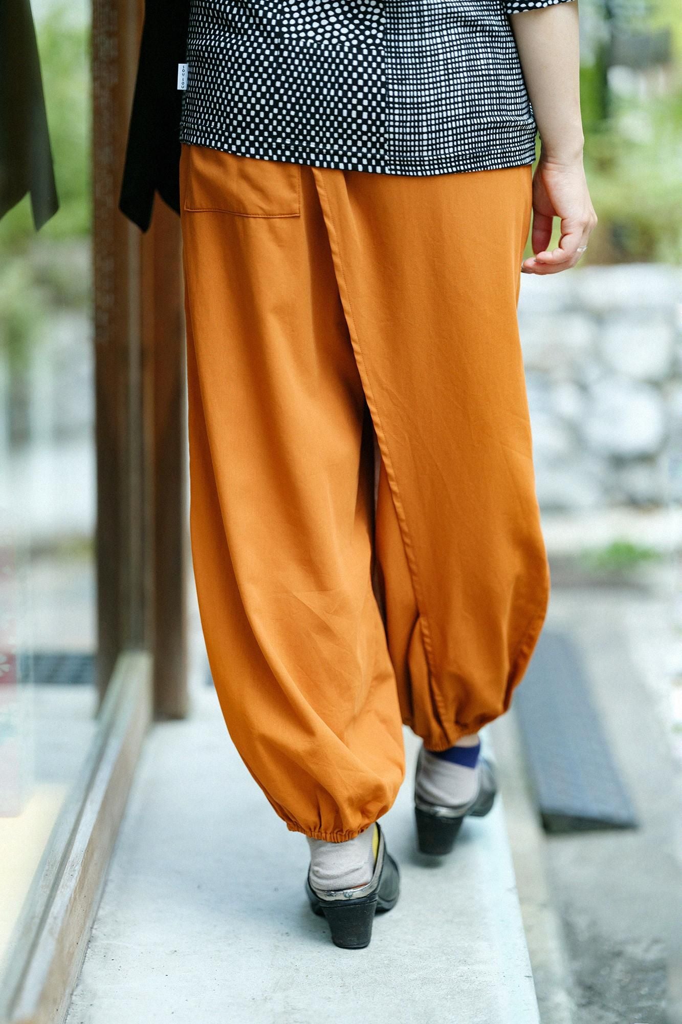 80 Paar Satingewebe (Takamikan Ishita) / Beniukon-Farbe