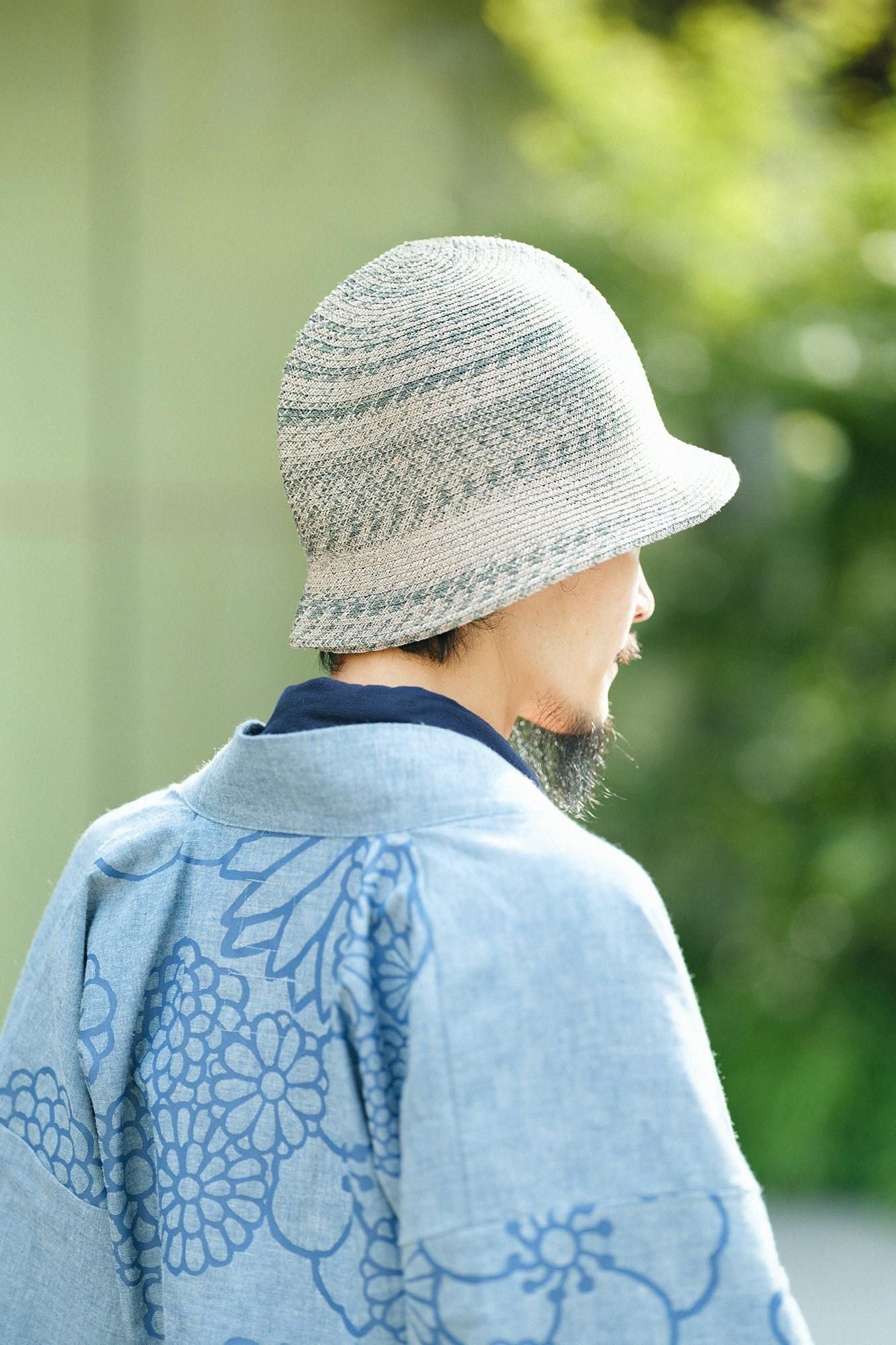 Owarikasa (fin) / sasairomoku (même couleur)