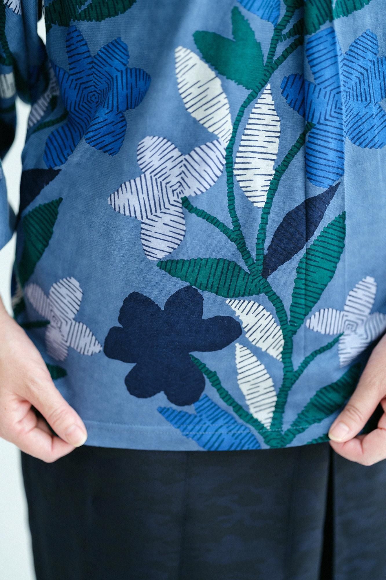 薙刀袖折 (Naginata Sleeve Fold) Jiban/木版印刷 (Mokuhan)