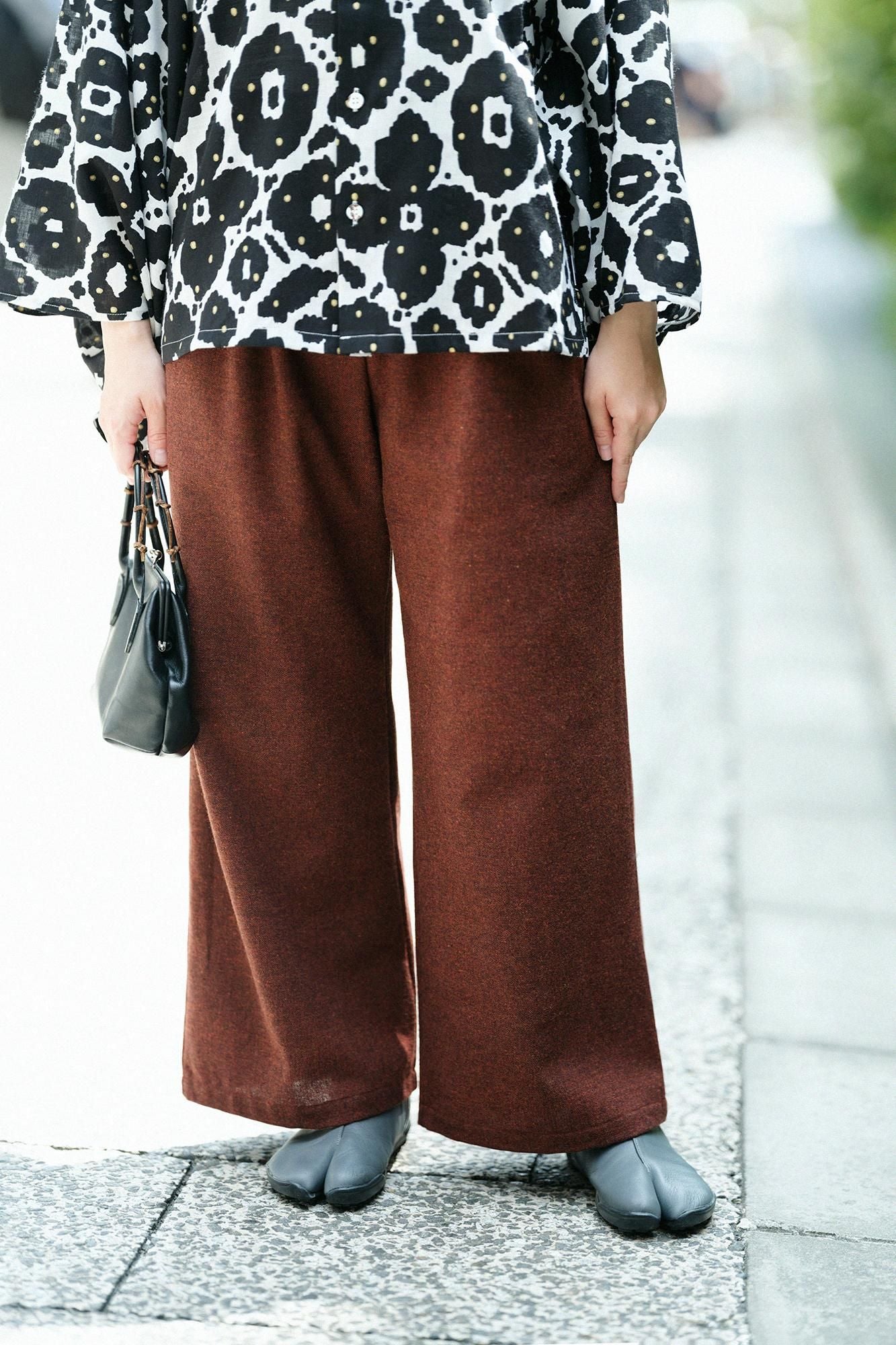 Fluff (Menke) Ninohida Monpe/Ziegelfarbe