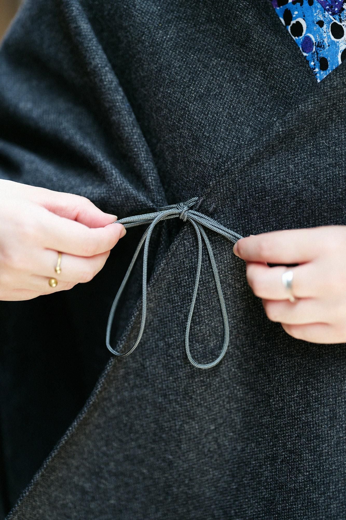 梳毛（そもう） きさらぎ／濃墨（こずみ）