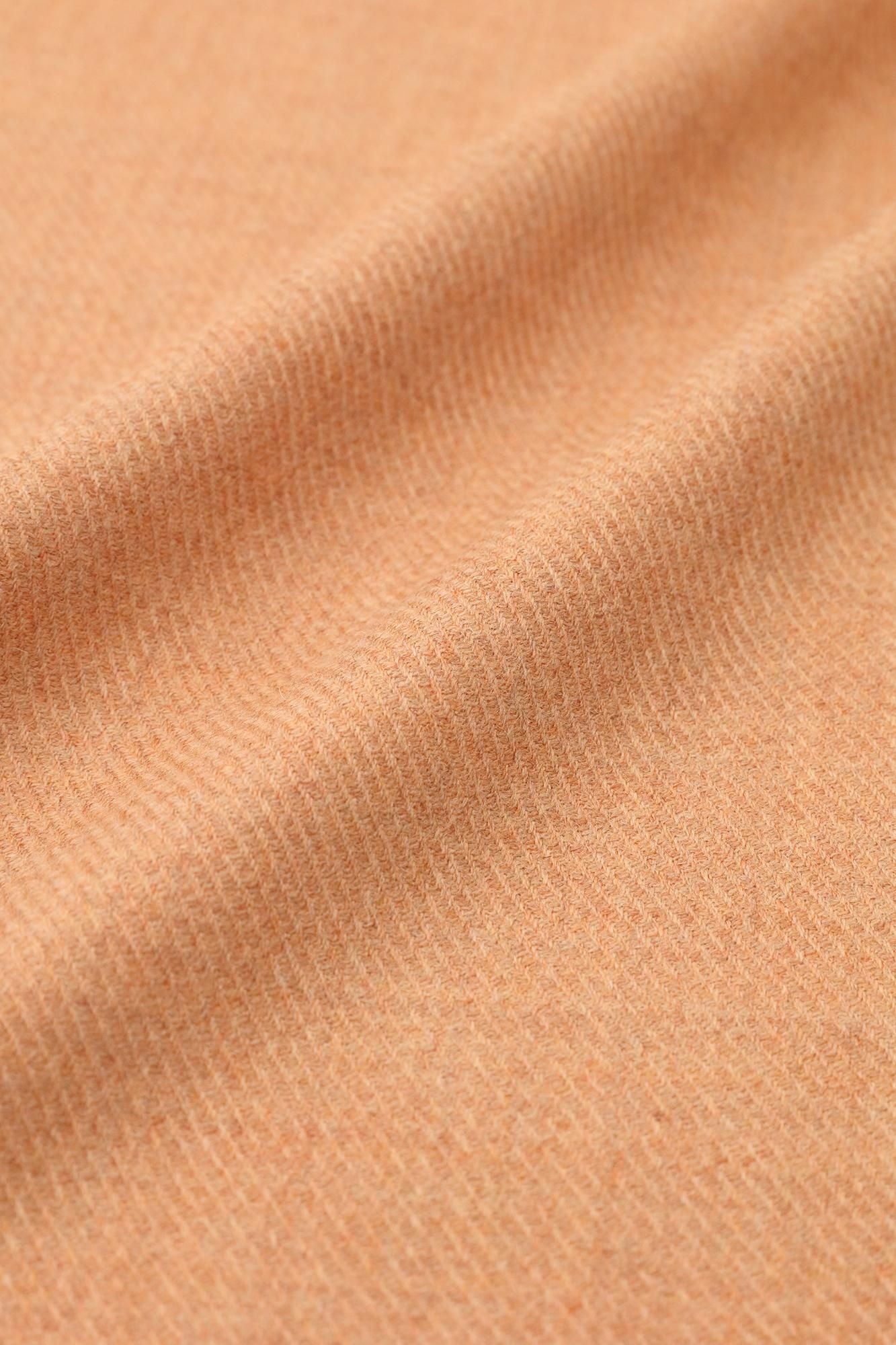 梳毛（そもう） 綾織（あやおり） きさらぎ／赤香色（あかこういろ）