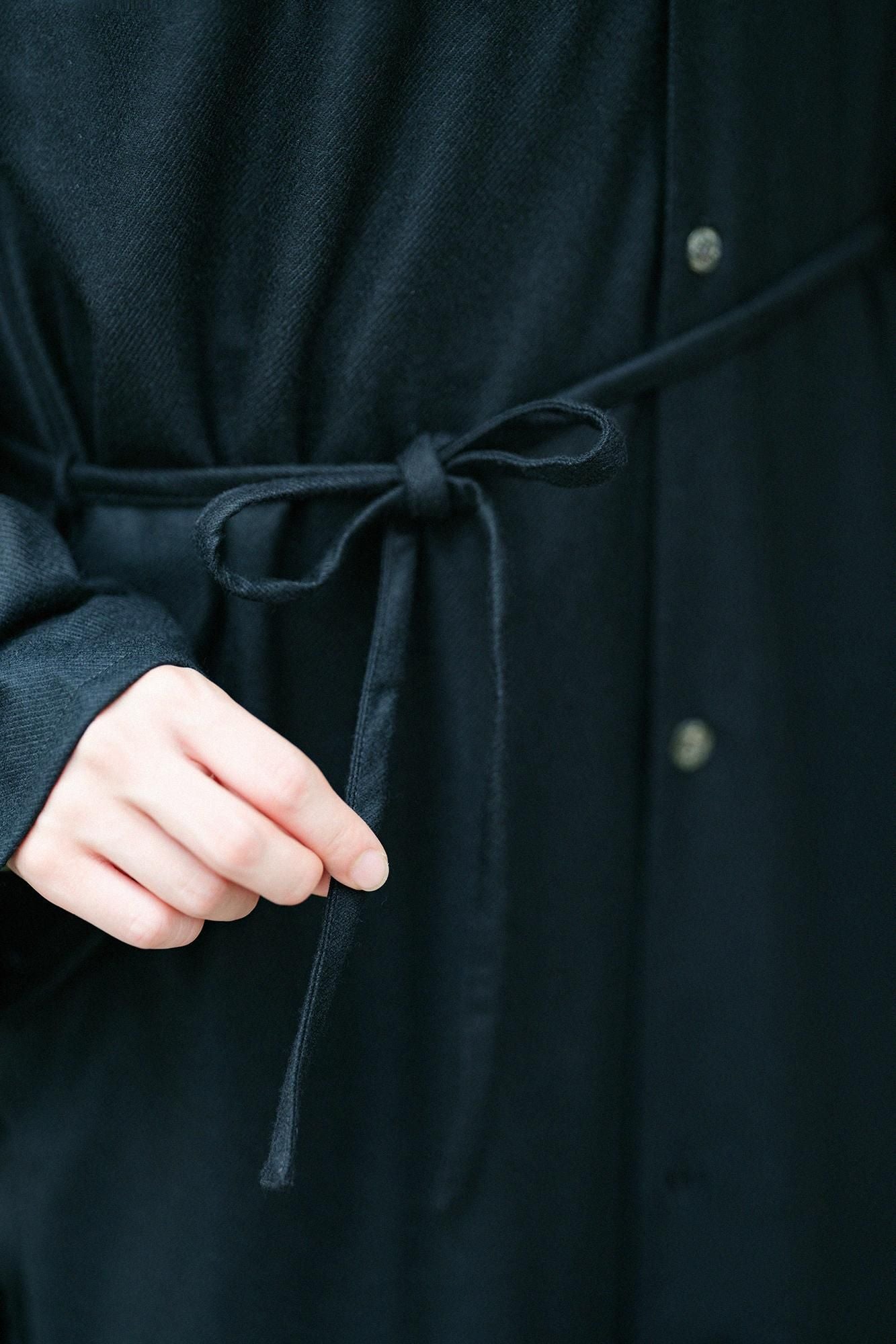 【net限定】梳毛（そもう） 綾織（あやおり） 薙刀かり衣（なぎなたかりごろも） 裏勝り（うらまさり）／濡羽色（ぬればいろ）×SO-SU-U