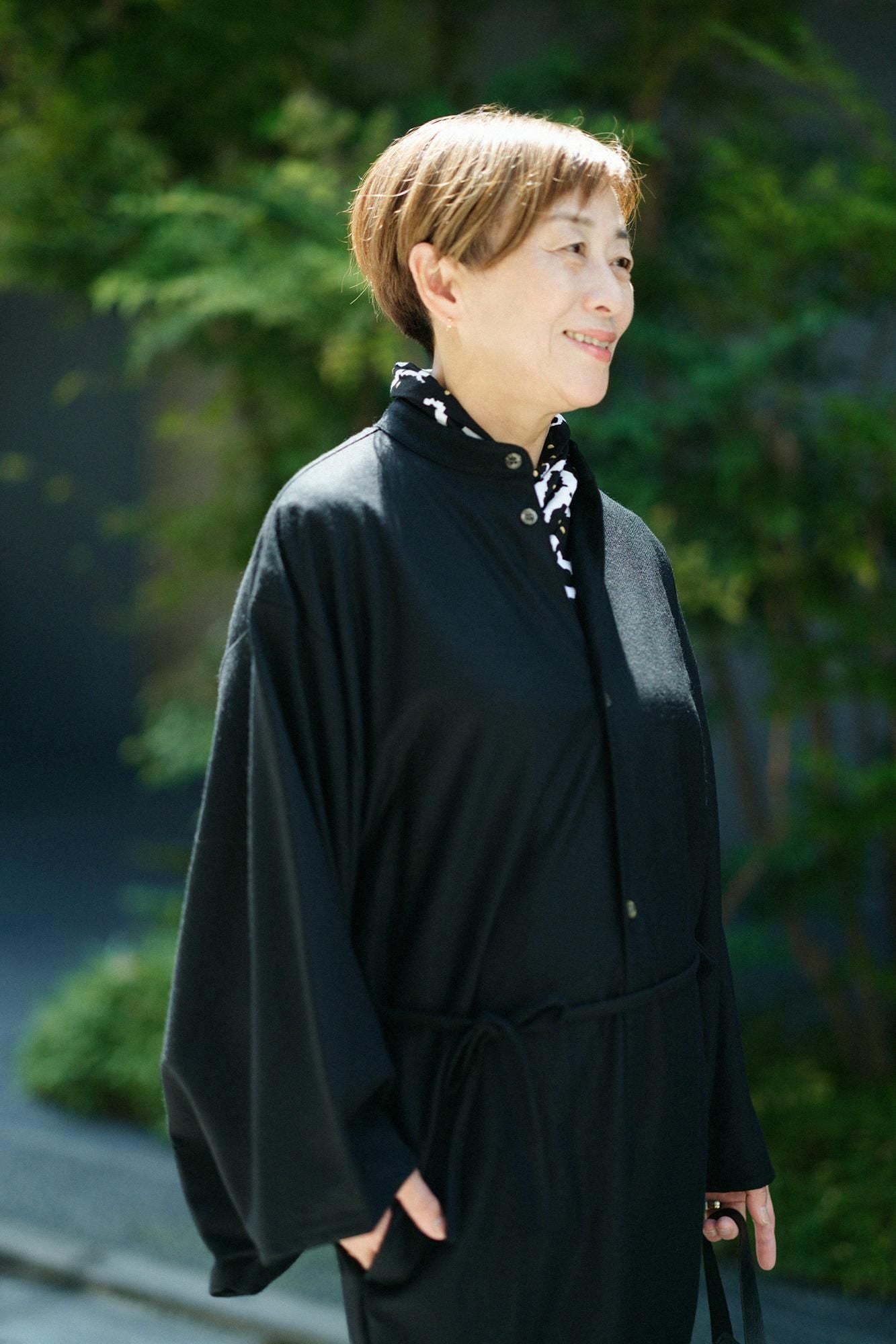 【net限定】梳毛（そもう） 綾織（あやおり） 薙刀かり衣（なぎなたかりごろも） 裏勝り（うらまさり）／濡羽色（ぬればいろ）×SO-SU-U