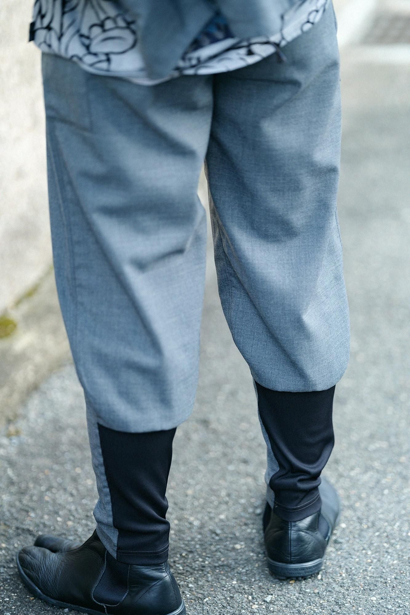 梳毛（そもう） 裁付（たっつけ）えんゆう穿き／濃灰（こいはい）