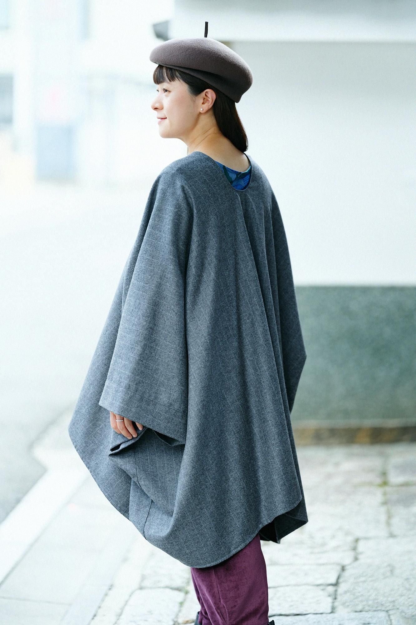 梳毛條紋 如月披風斗篷／深灰色