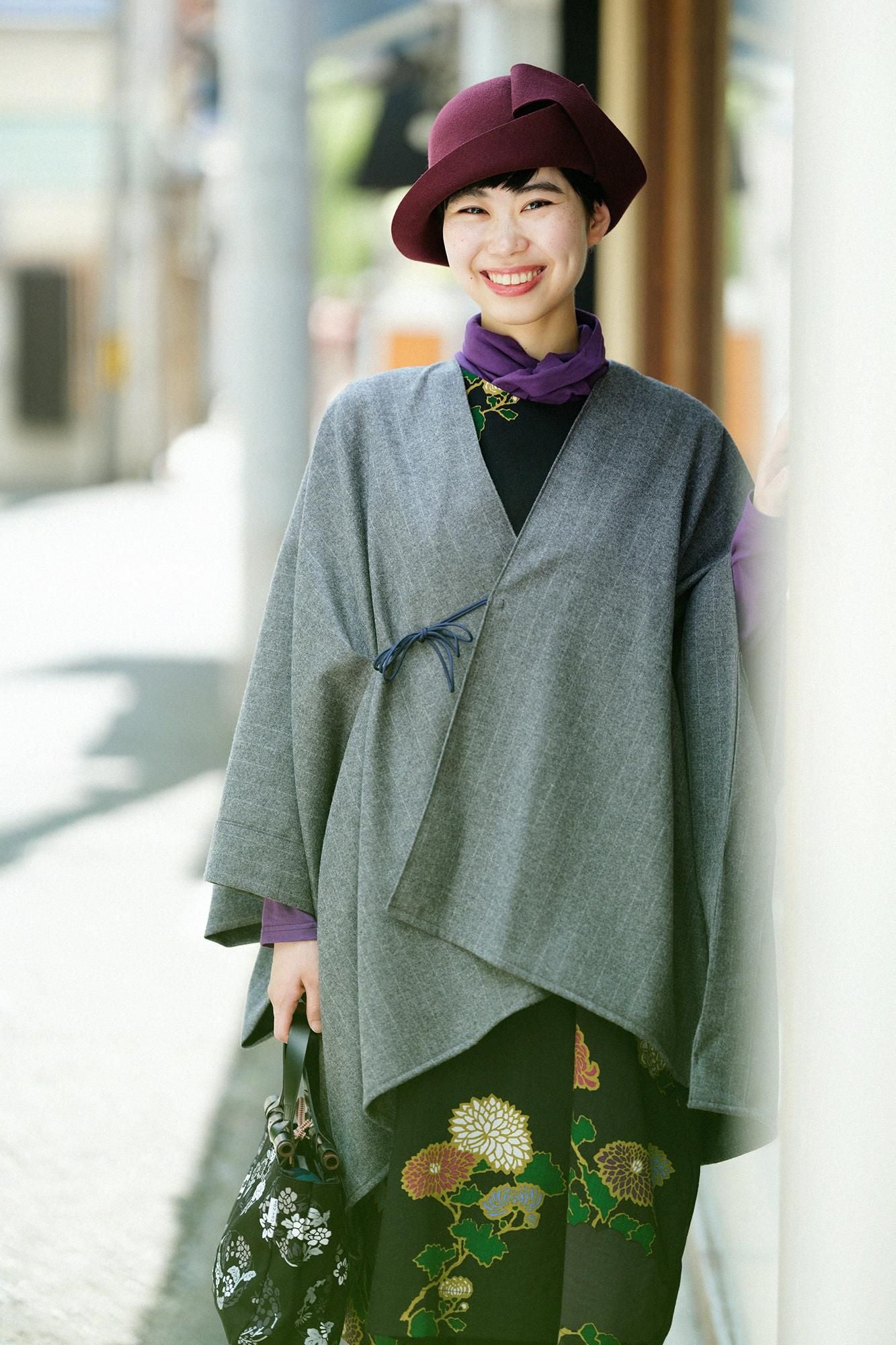 梳毛條紋 如月披風斗篷／深灰色