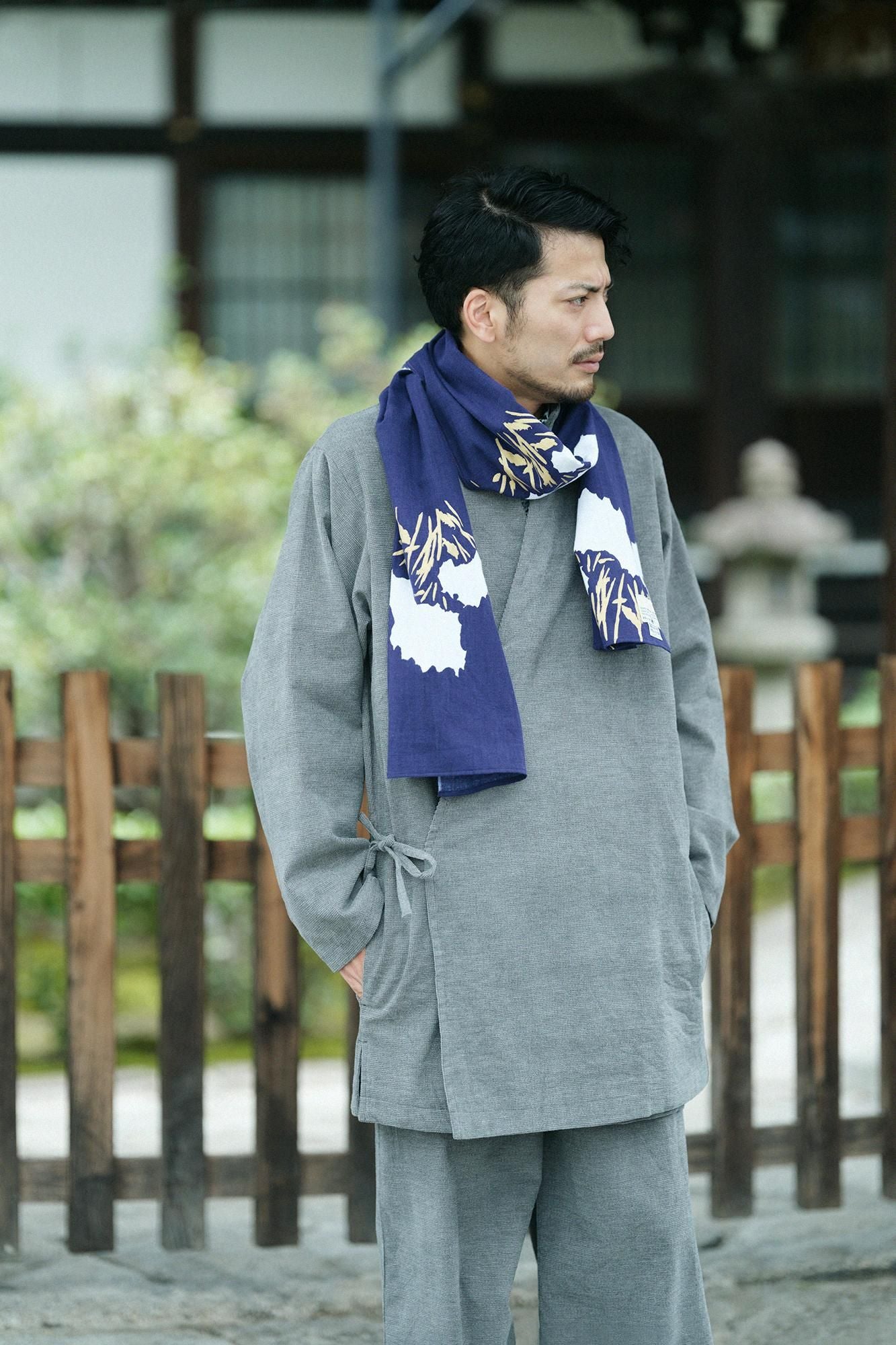 ISE棉花，领口/花光